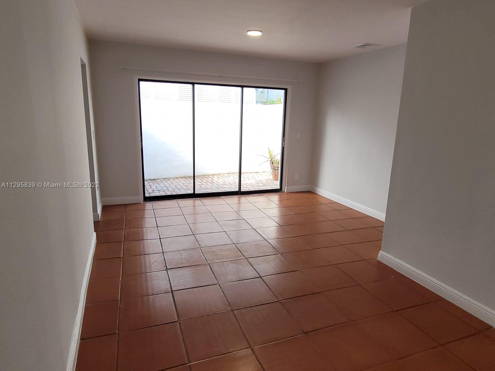 TROPICAL ISLE HOMES SUB - Residential Lease