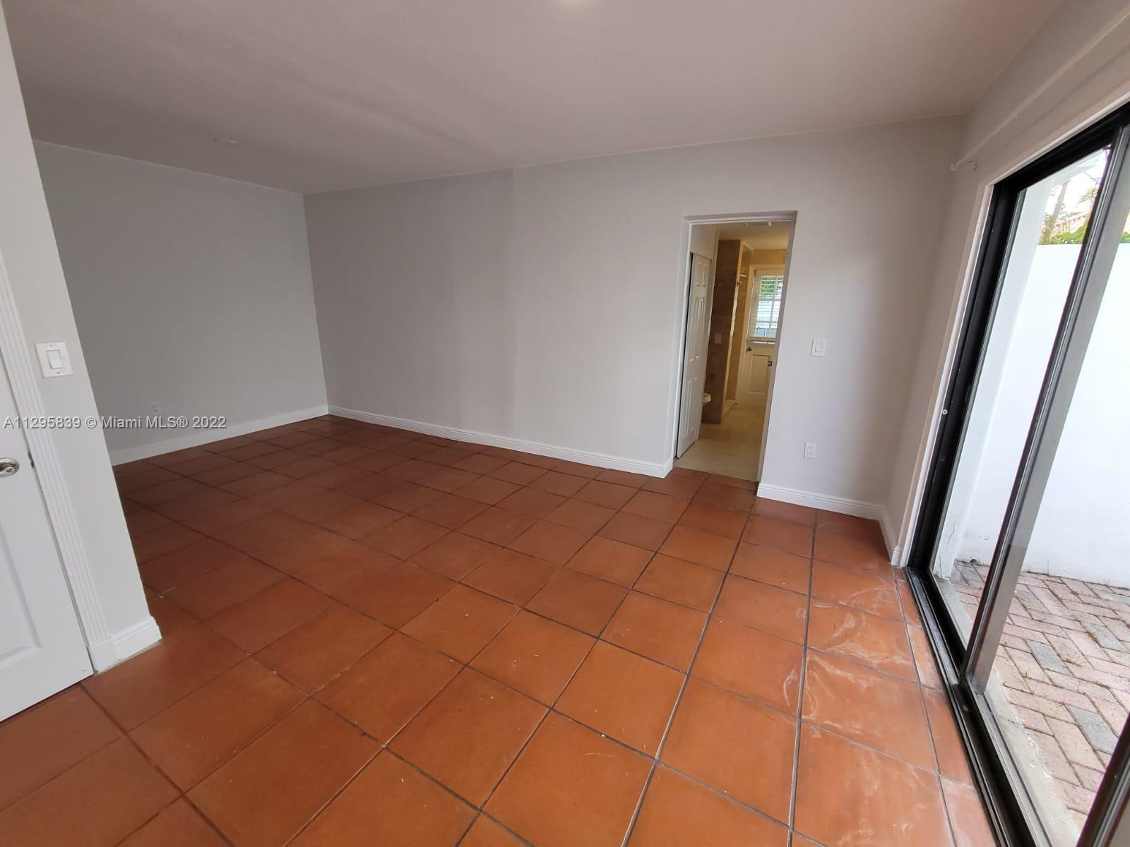 TROPICAL ISLE HOMES SUB - Residential Lease