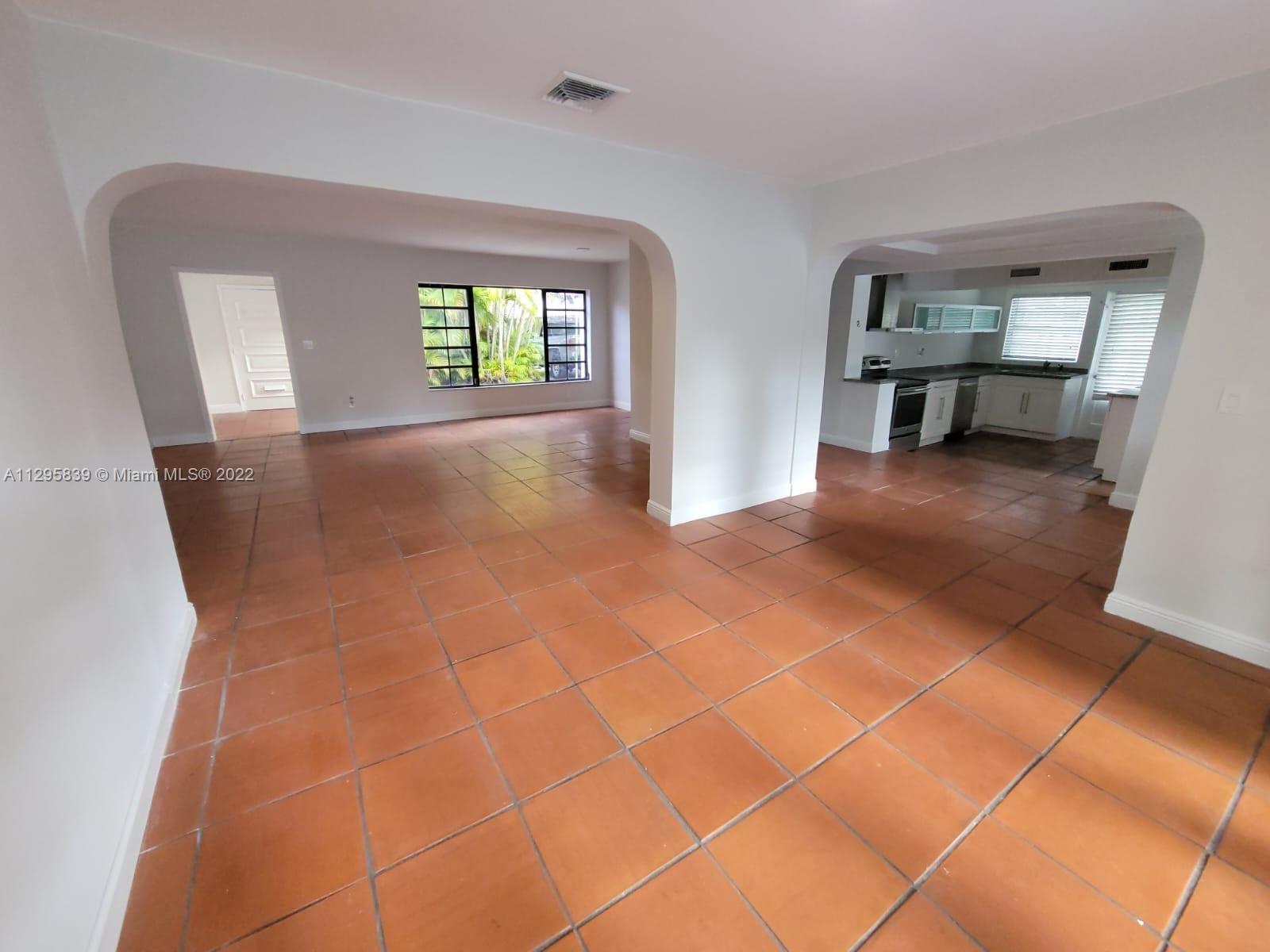 TROPICAL ISLE HOMES SUB - Residential Lease