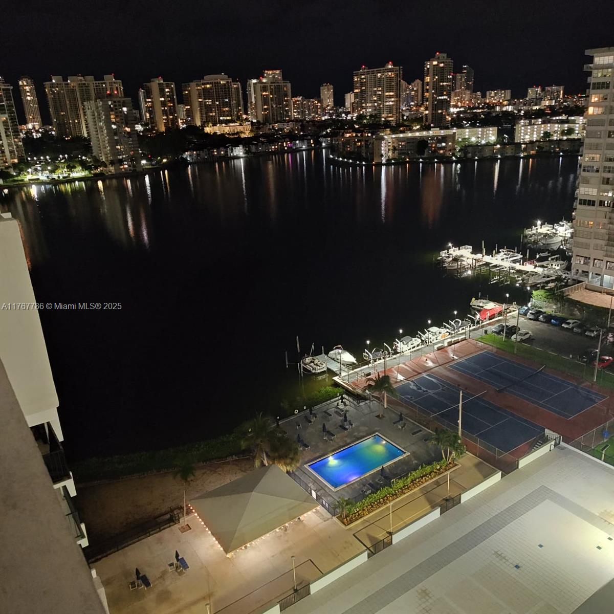 COMMODORE PLAZA CONDO - Residential