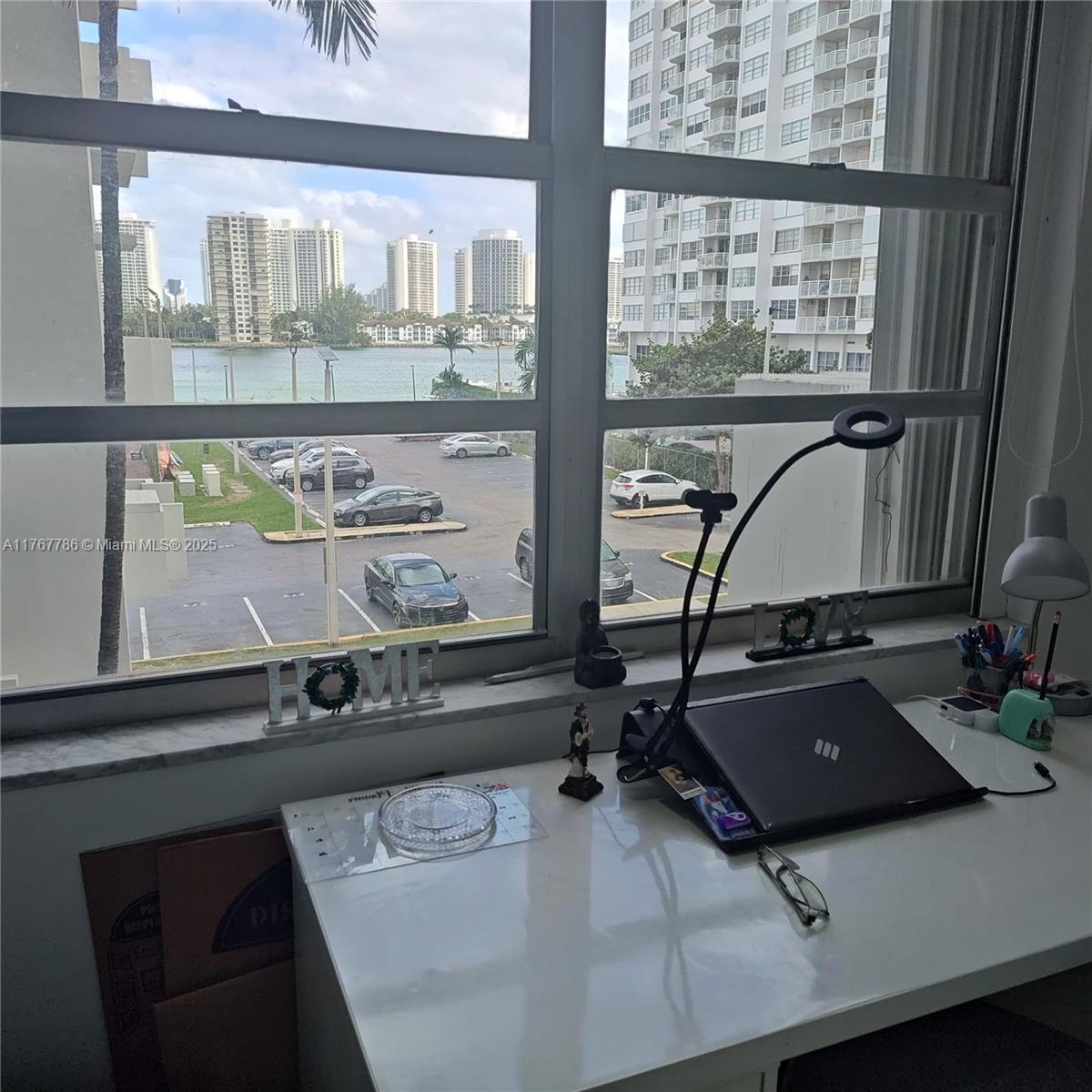 COMMODORE PLAZA CONDO - Residential