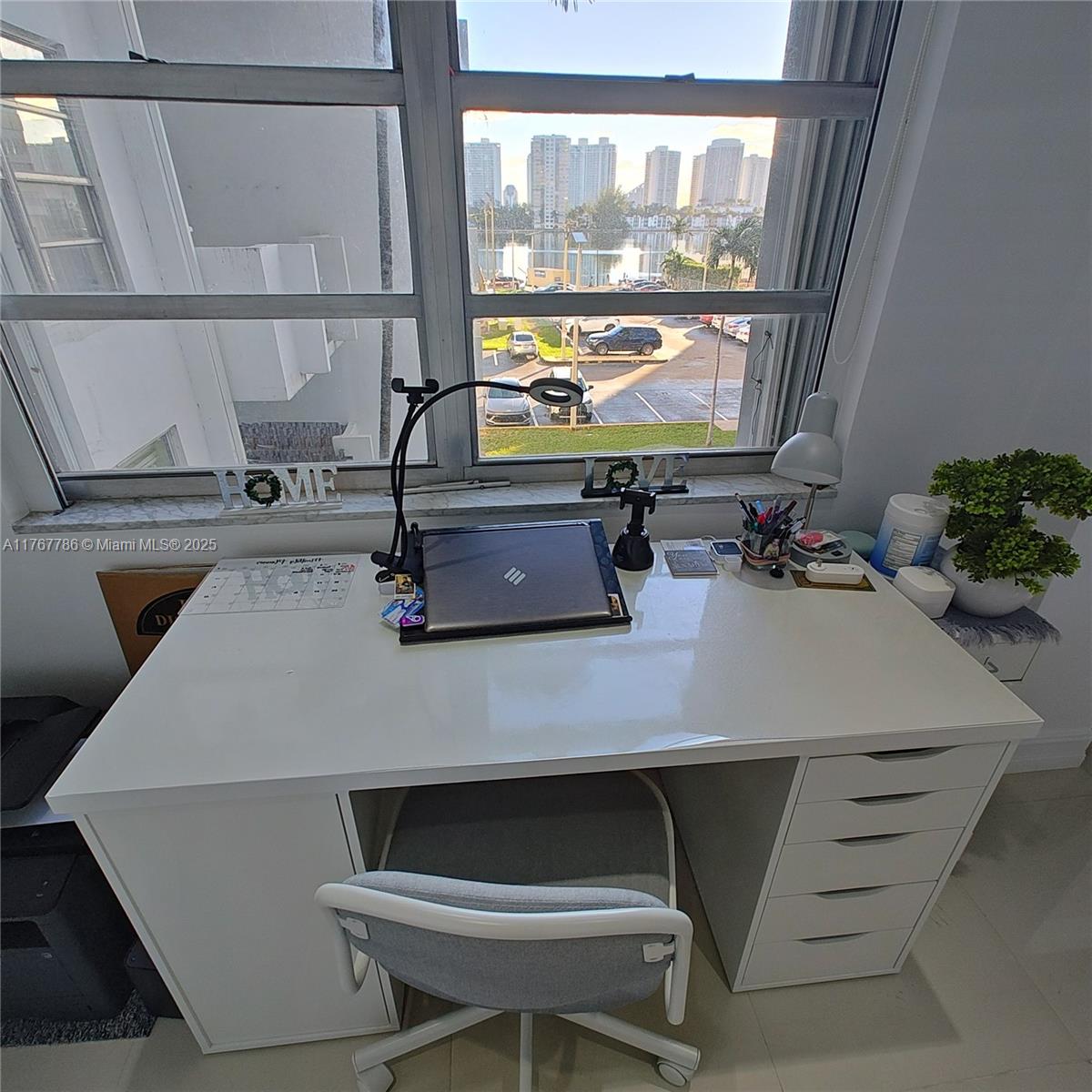 COMMODORE PLAZA CONDO - Residential
