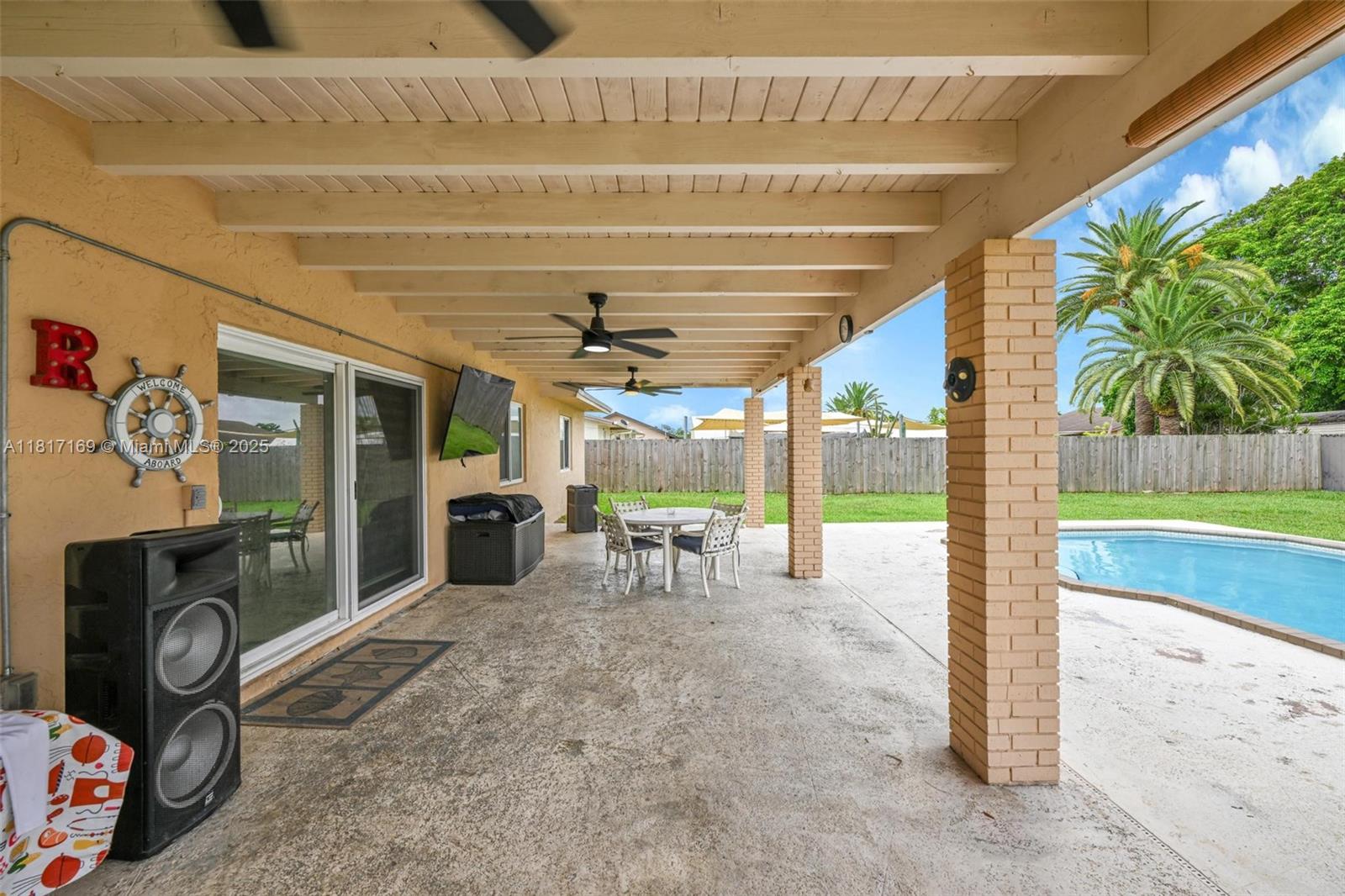 VANDA ESTATES - Residential