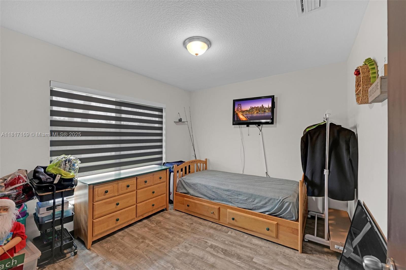 VANDA ESTATES - Residential