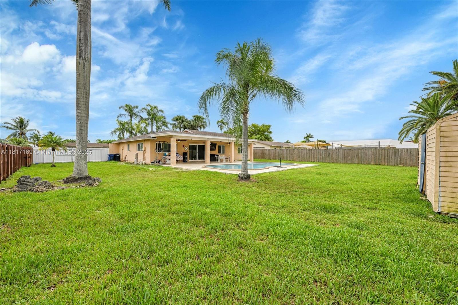 VANDA ESTATES - Residential