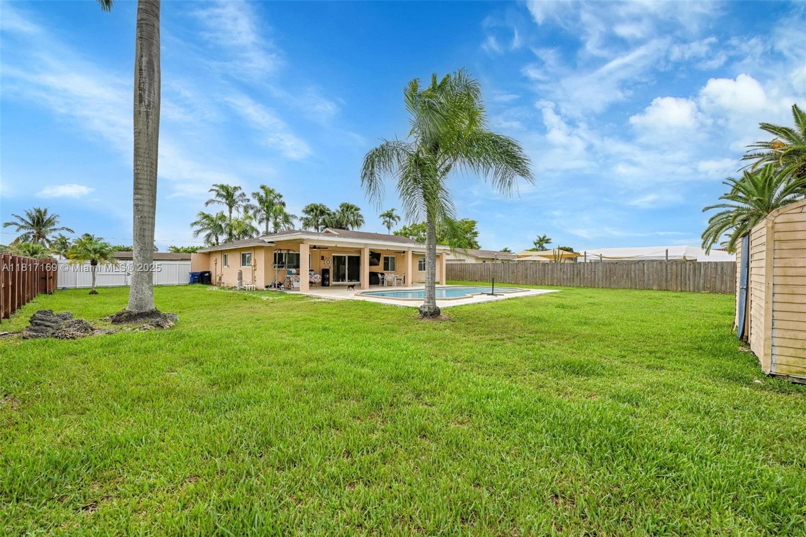 VANDA ESTATES - Residential