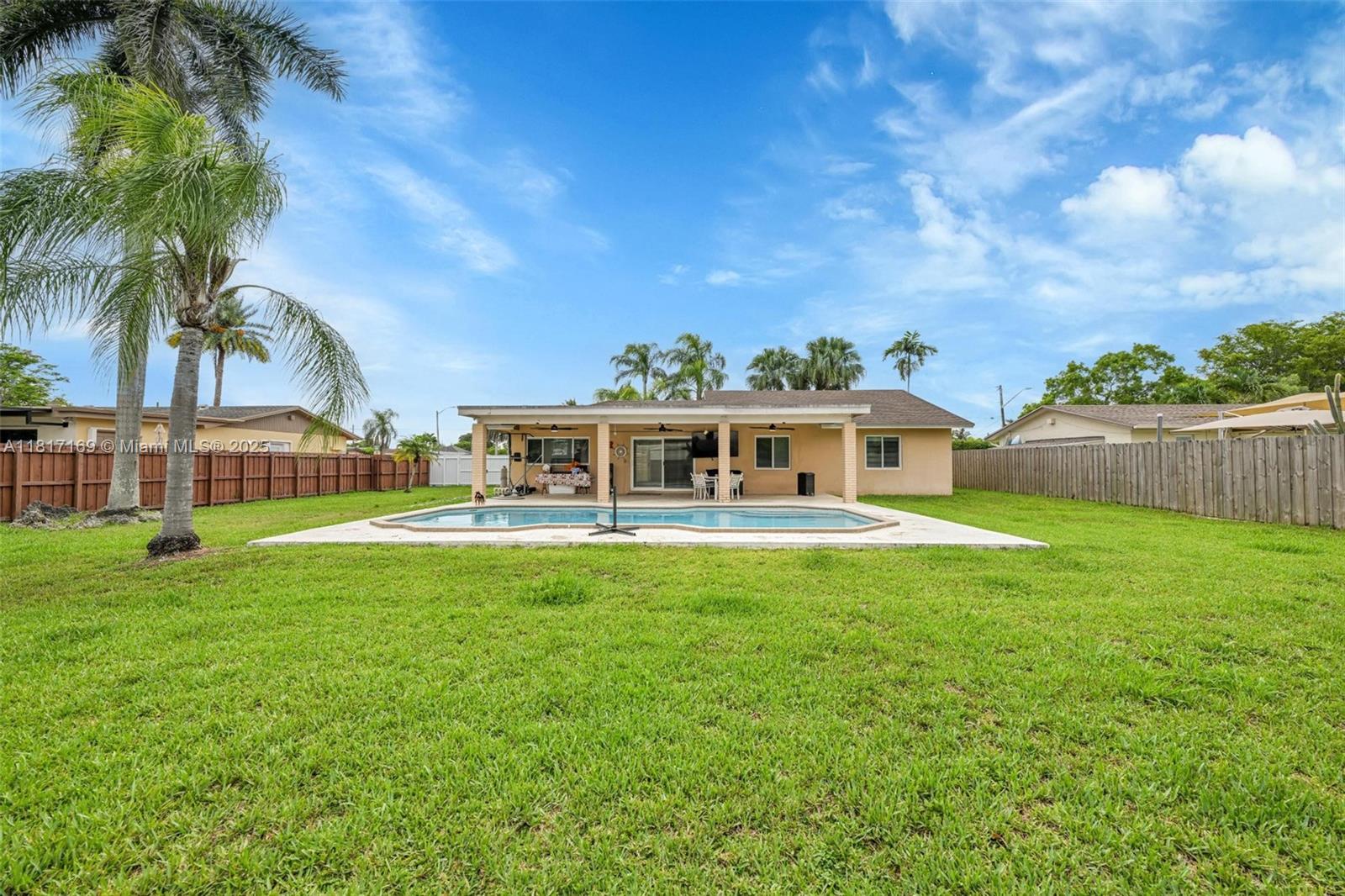 VANDA ESTATES - Residential