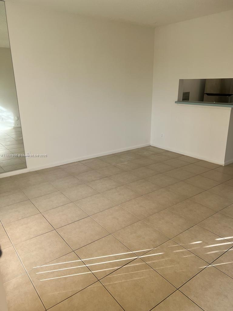 CROSS CREEK CONDO - Residential Lease