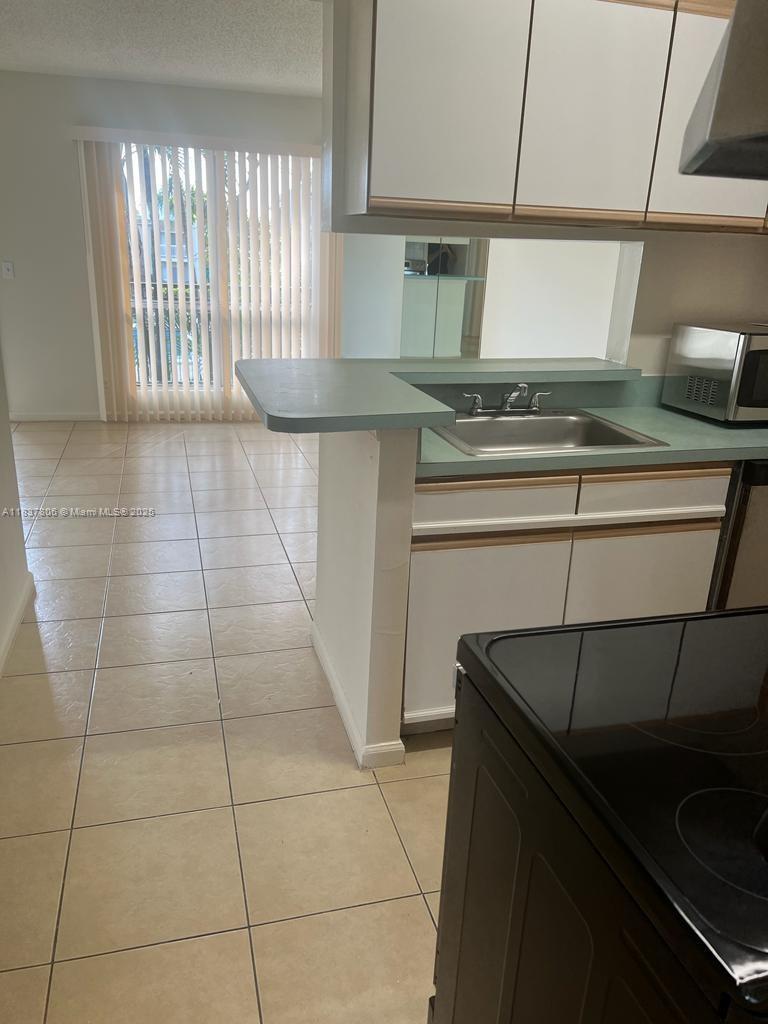 CROSS CREEK CONDO - Residential Lease