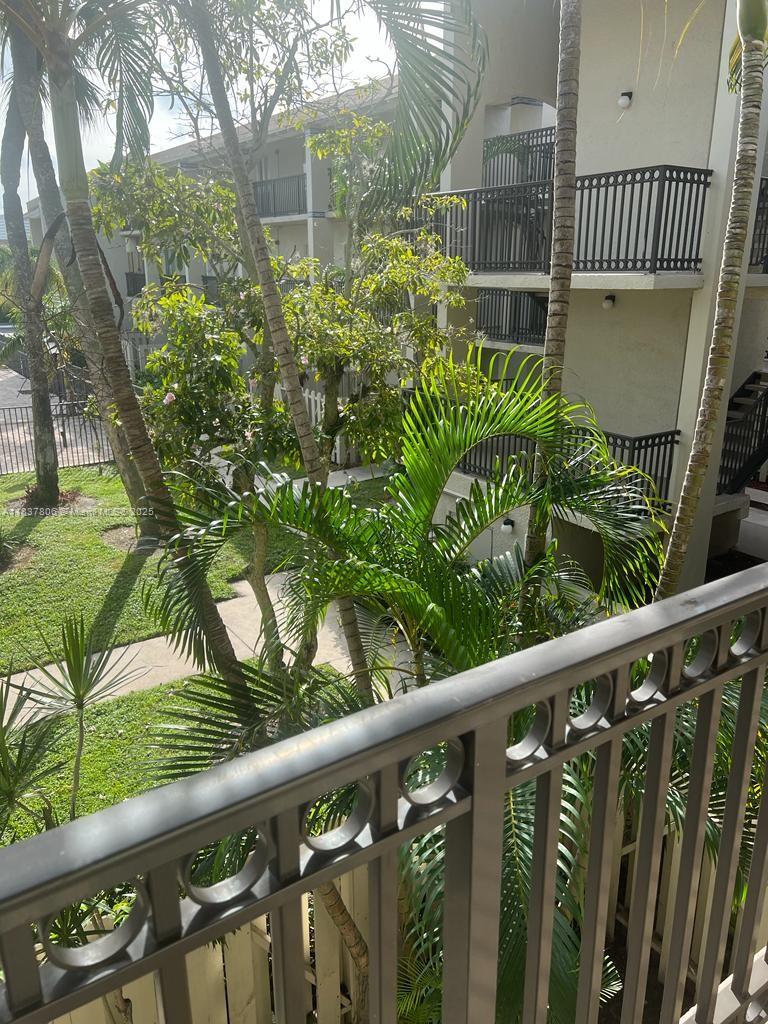 CROSS CREEK CONDO - Residential Lease