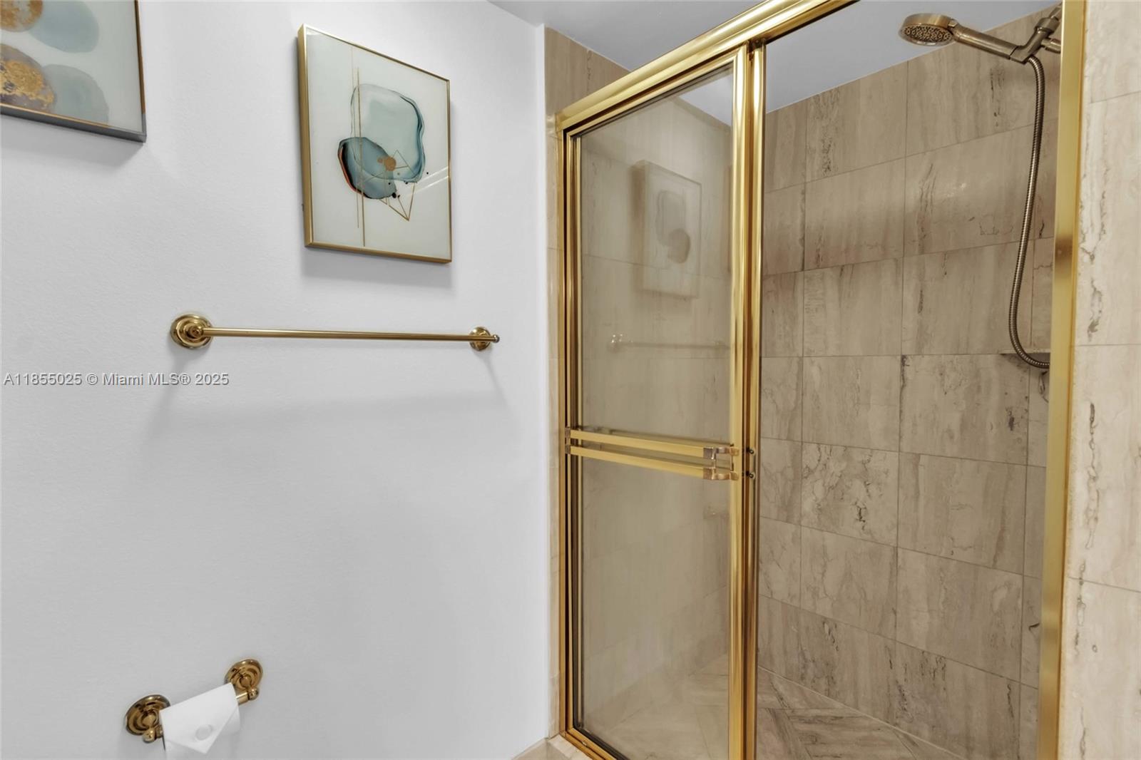 SUNSET HARBOUR SOUTH COND - Residential