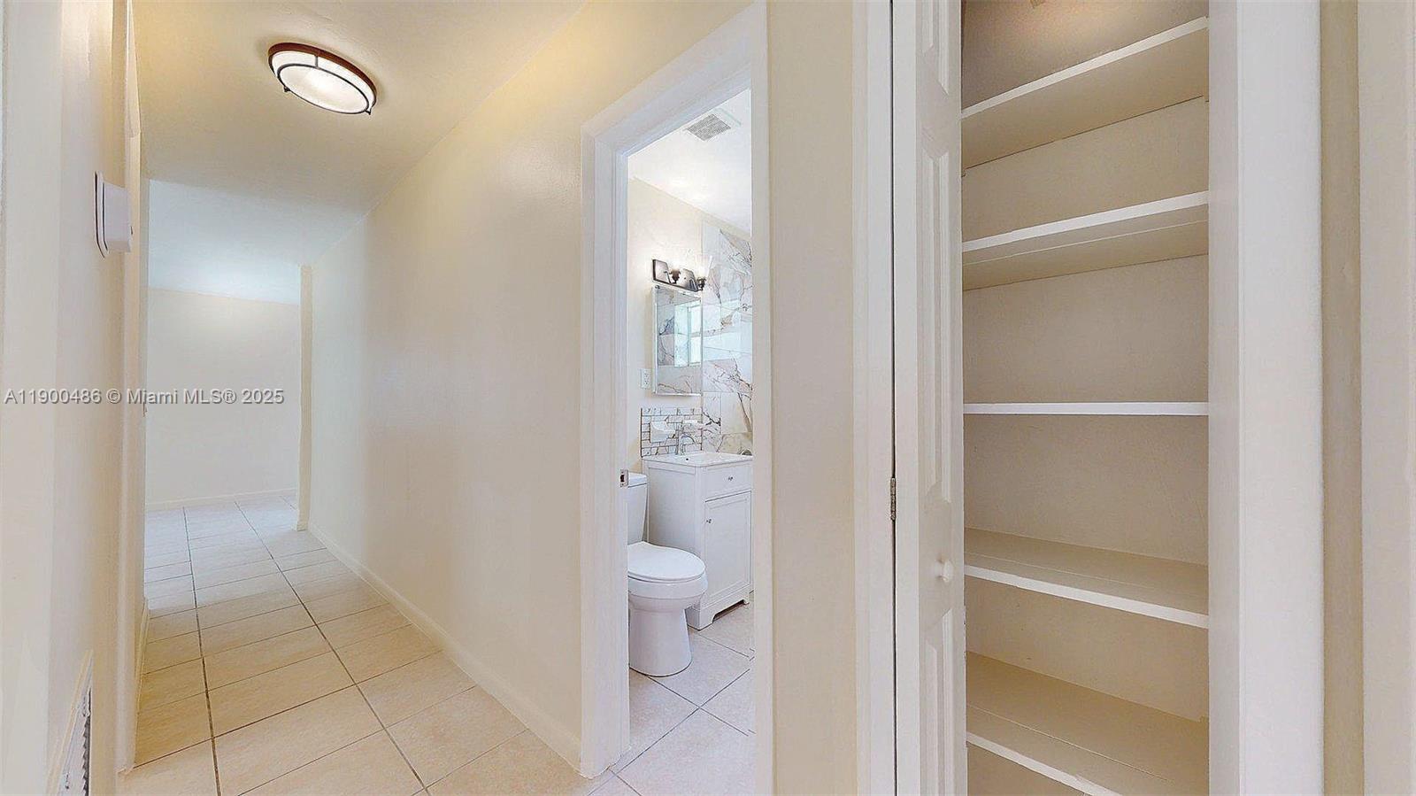 ROYAL PALM RIDGE - Residential Lease