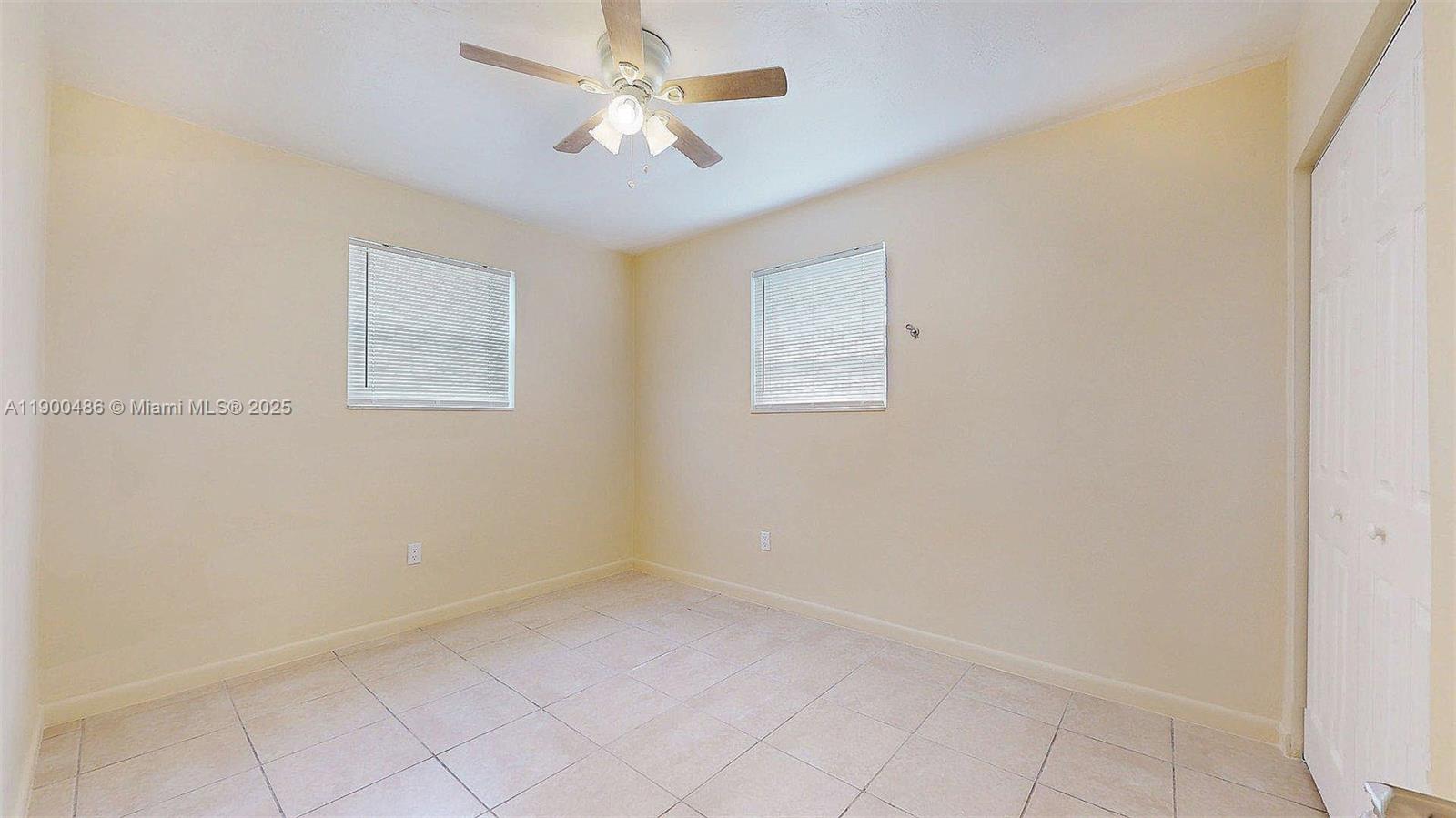 ROYAL PALM RIDGE - Residential Lease