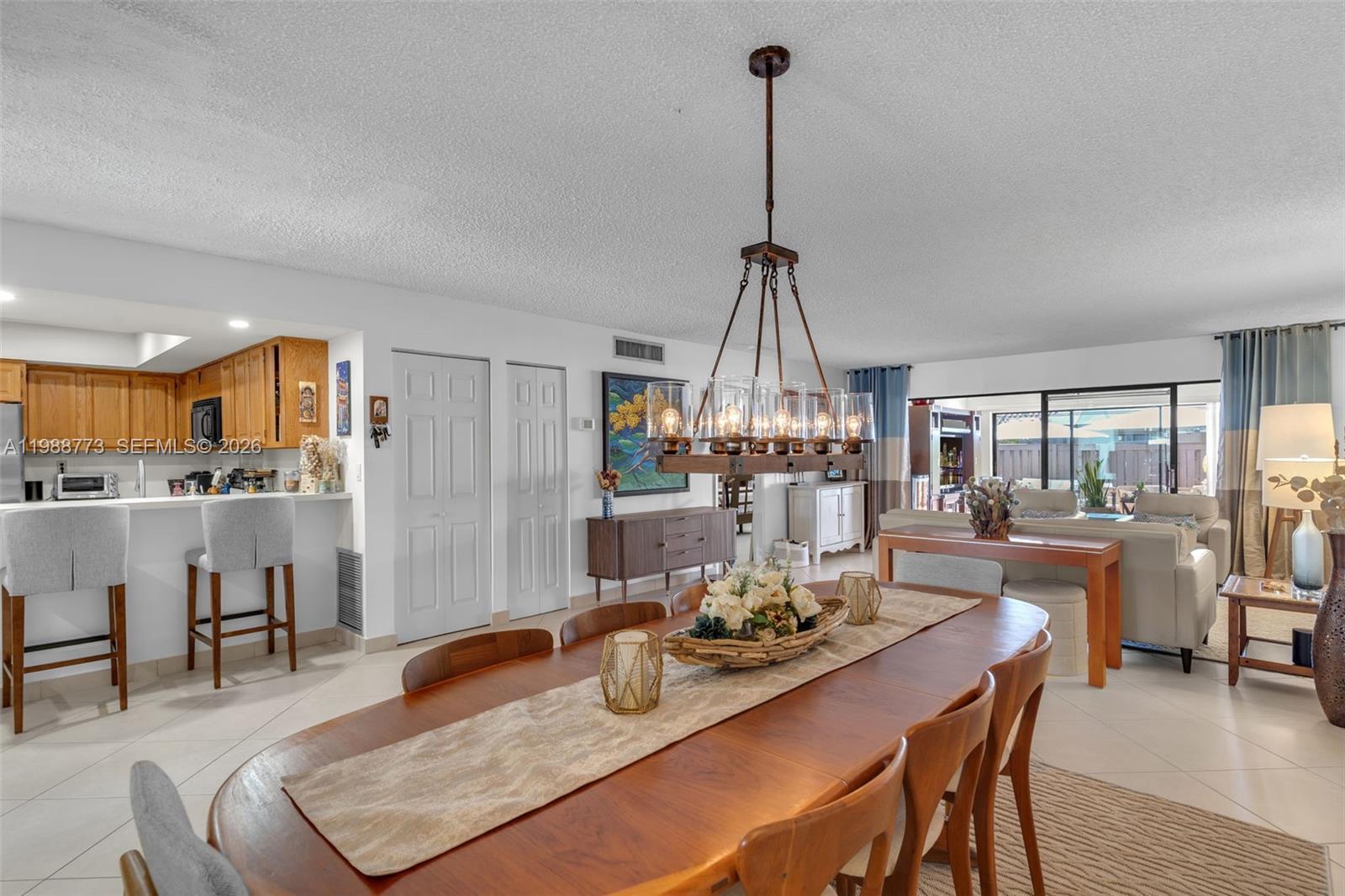 KINGS COURT WEST - Residential