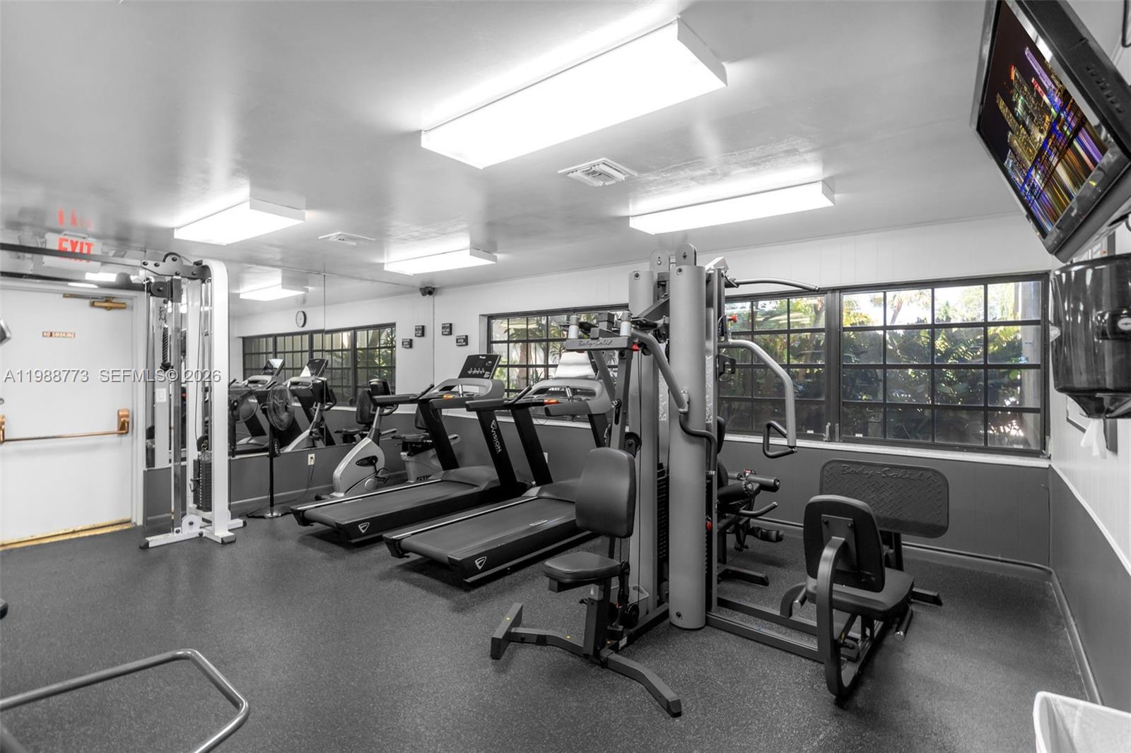 KINGS COURT WEST - Residential