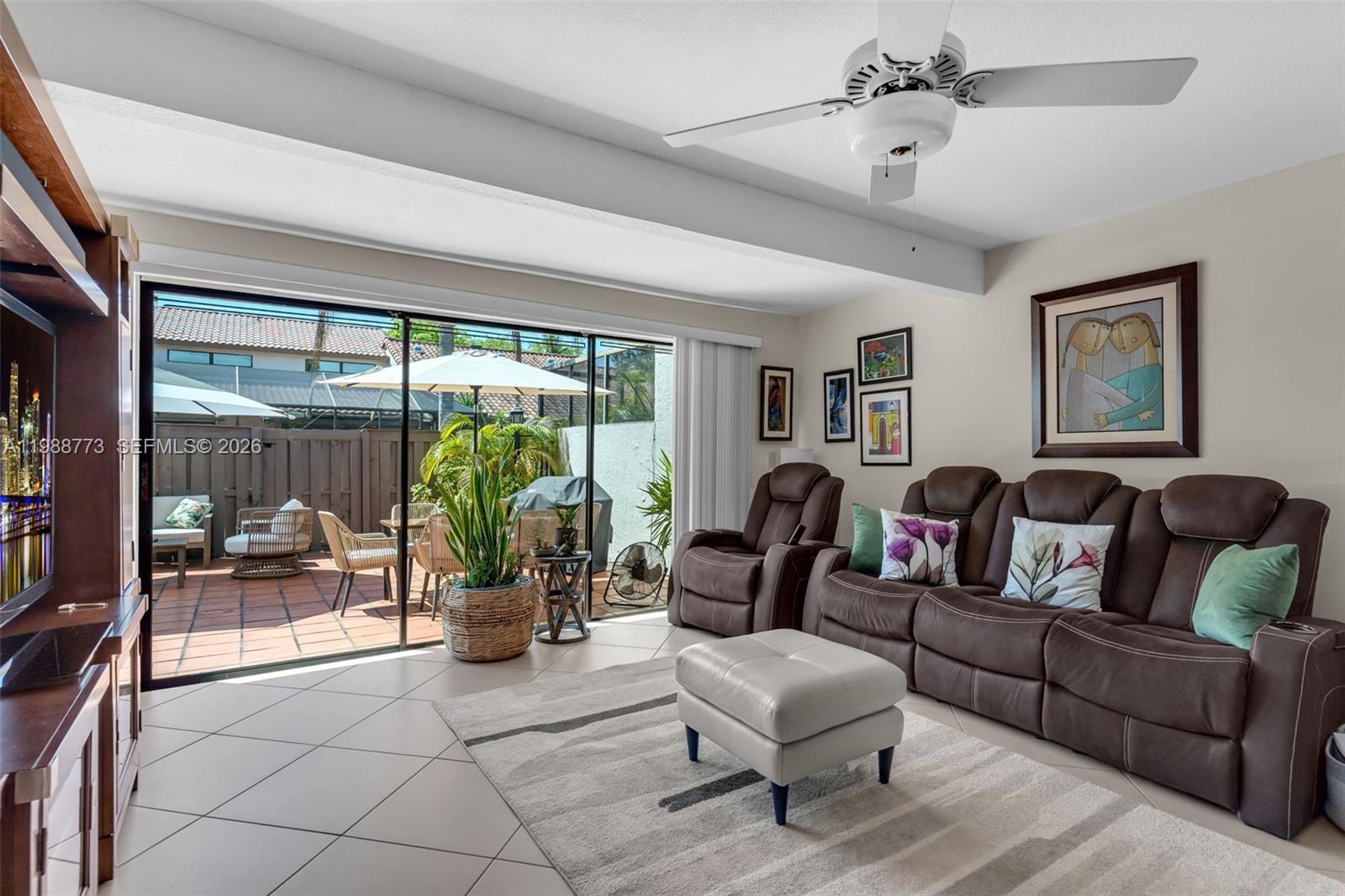 KINGS COURT WEST - Residential