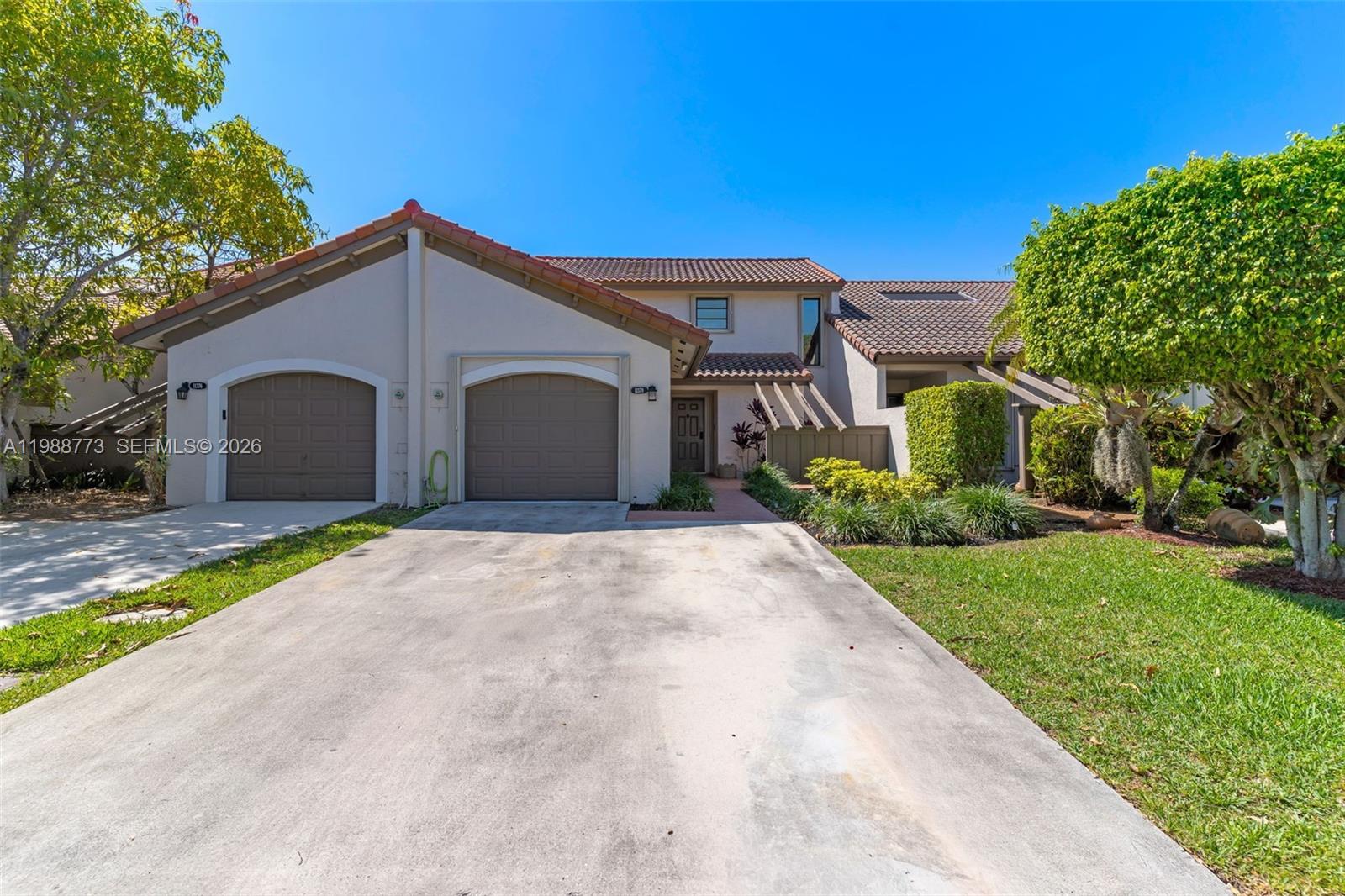 KINGS COURT WEST - Residential