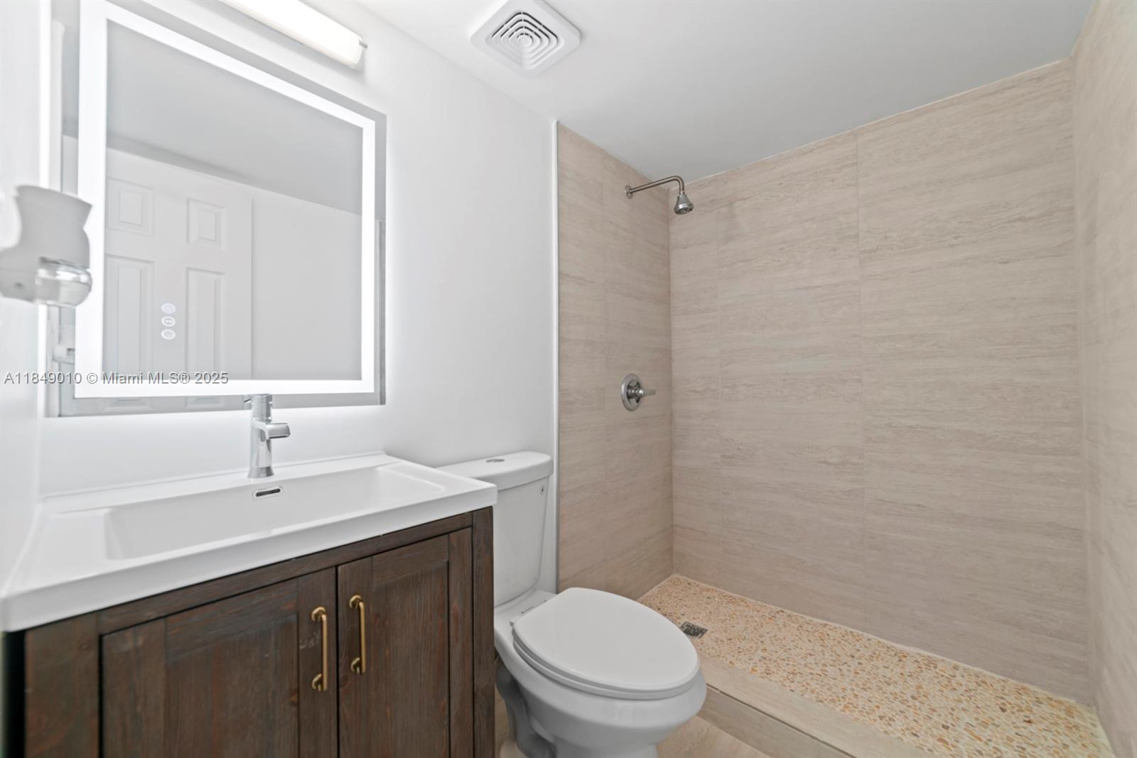 NORTHPOINTE AT THE CALIF - Residential