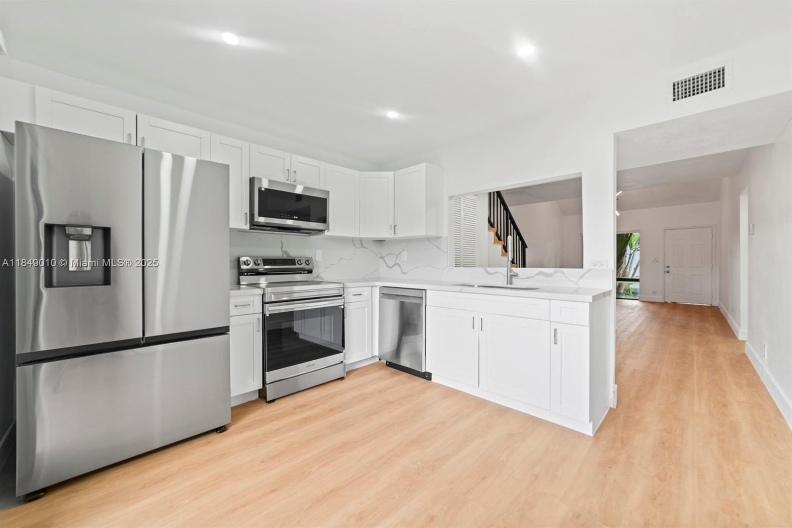 NORTHPOINTE AT THE CALIF - Residential