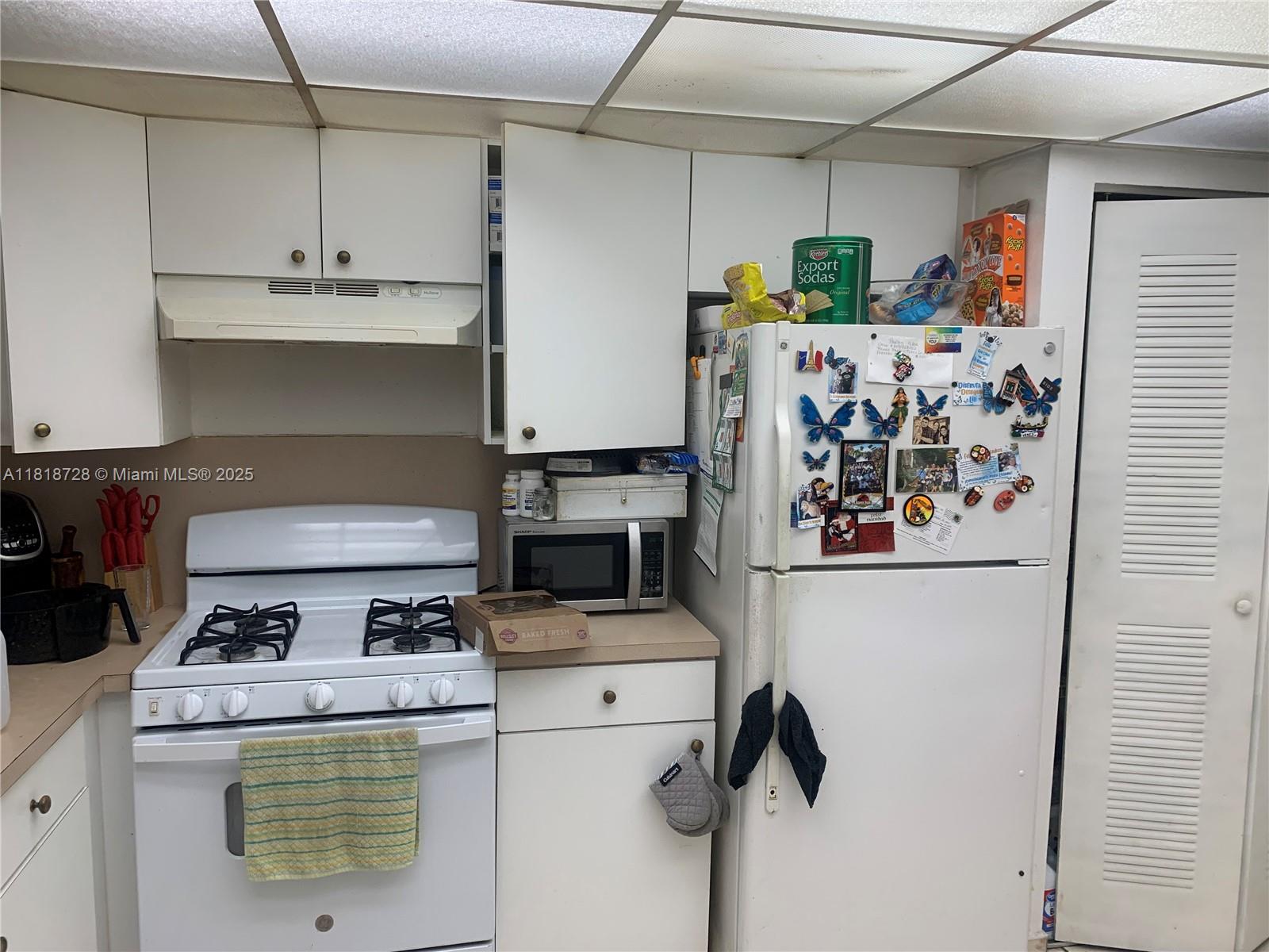 VENETIAN GARDENS AT COUNT - Residential