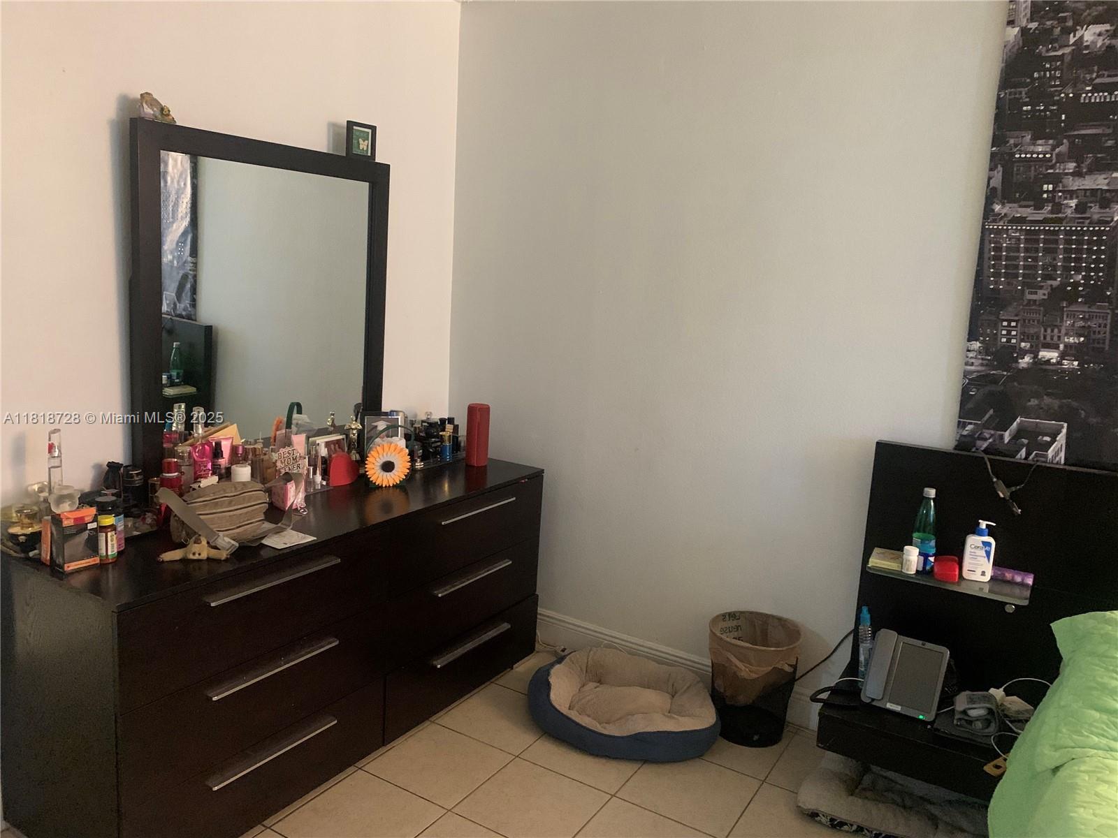 VENETIAN GARDENS AT COUNT - Residential