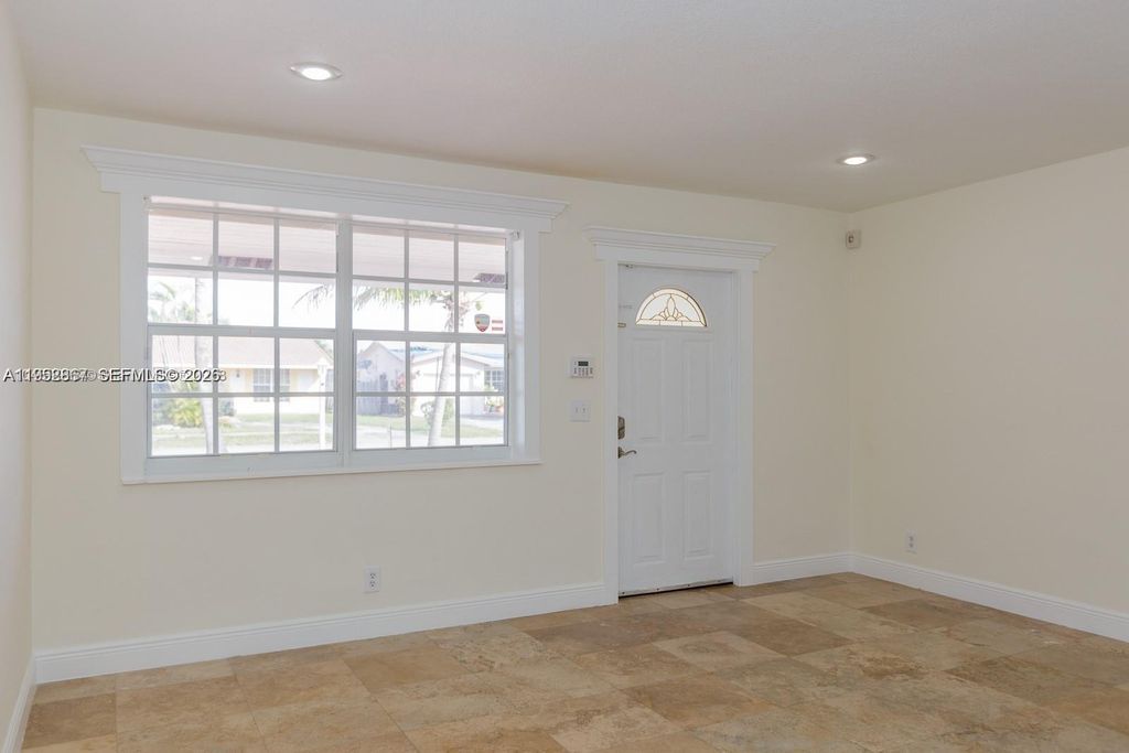 Photo of 5520 Hayes St #5520, Hollywood, FL 33021 (MLS # A11952867)