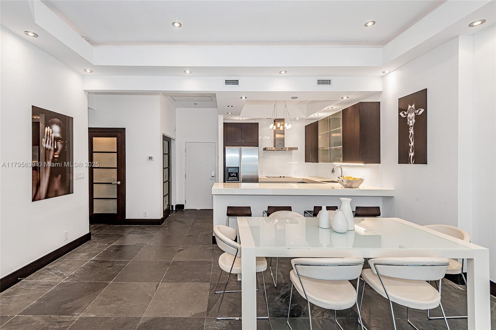 RONEY PALACE CONDO - Residential Lease