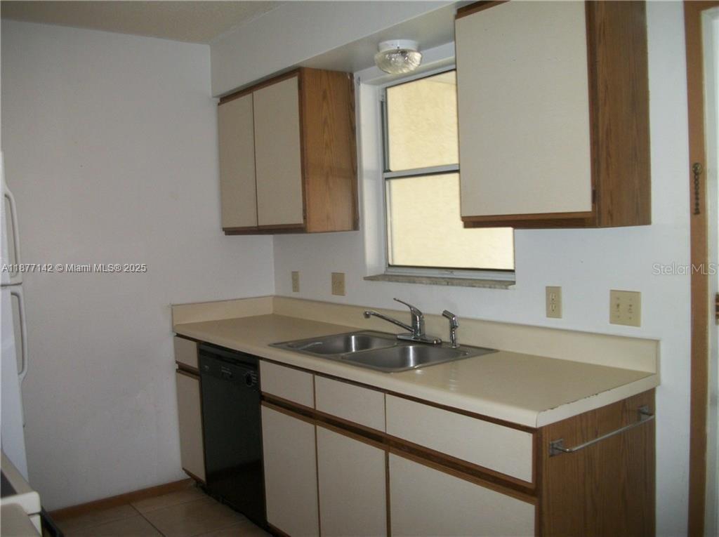 Bermuda Palms Condo - Residential