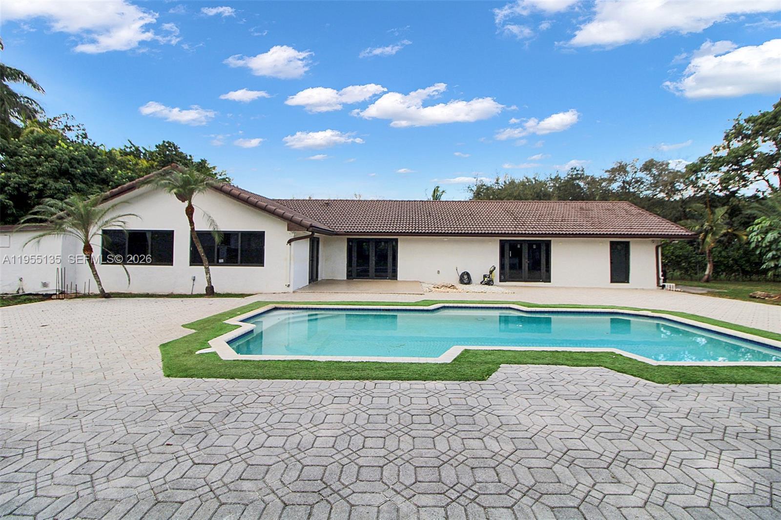 Redlans - Residential