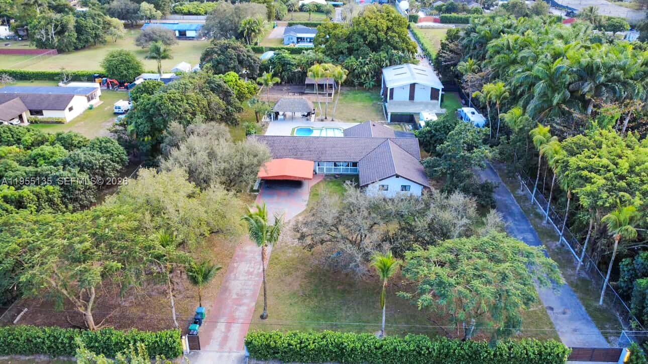 Redlans - Residential