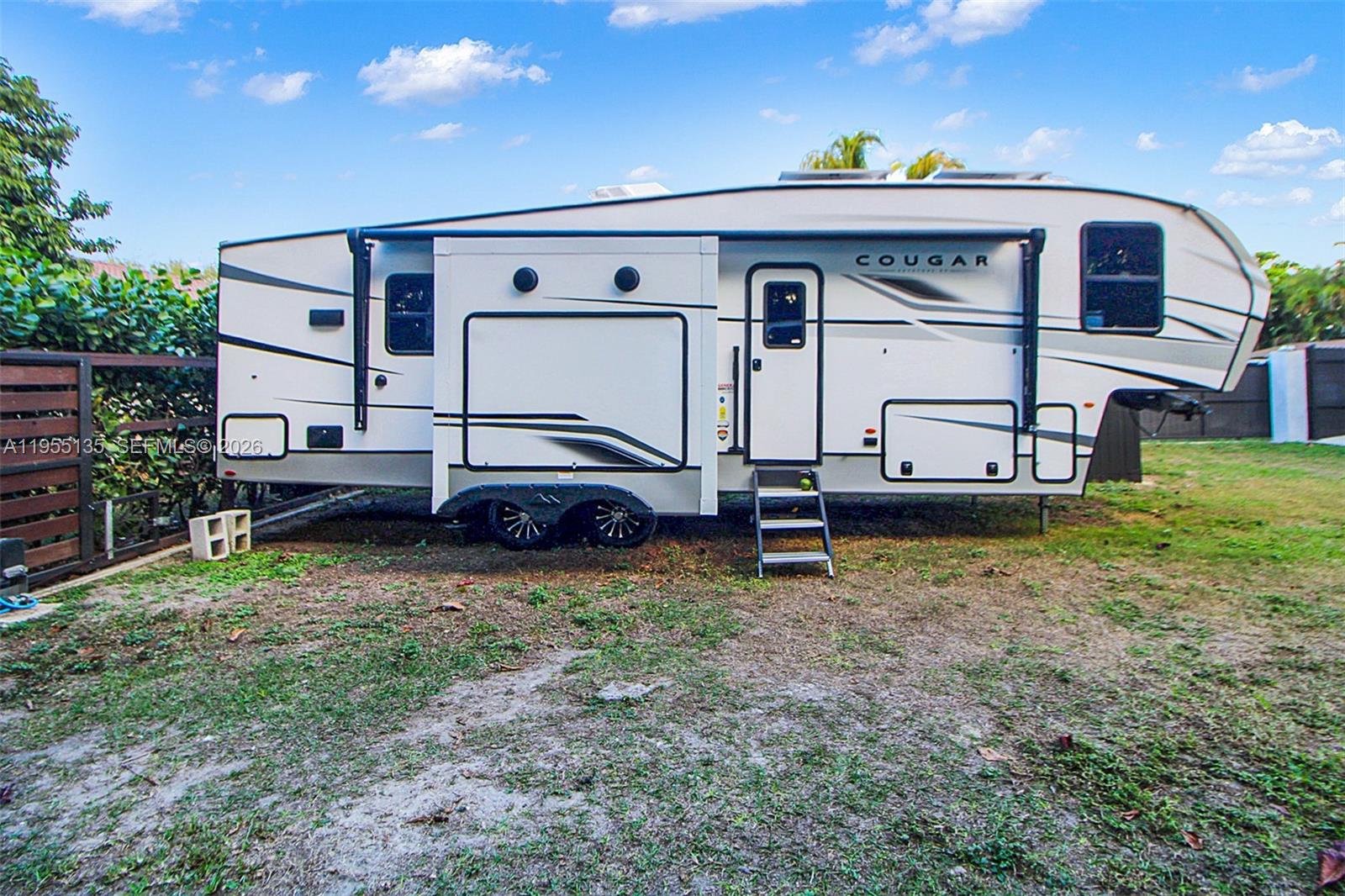 Redlans - Residential