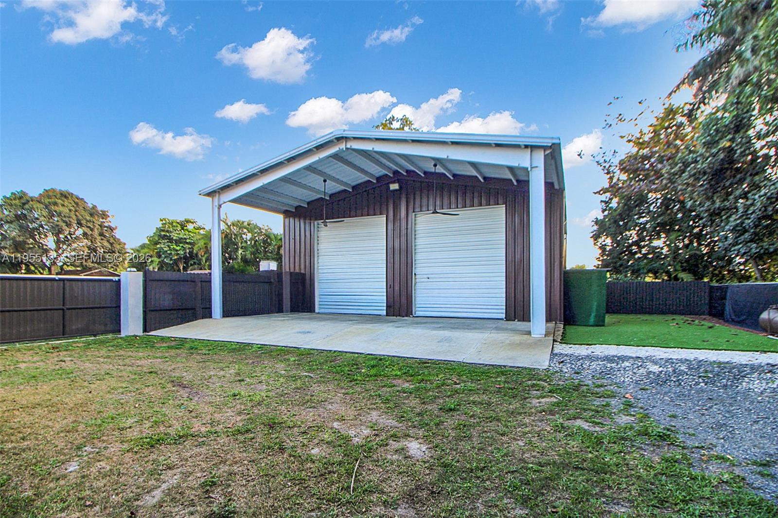 Redlans - Residential