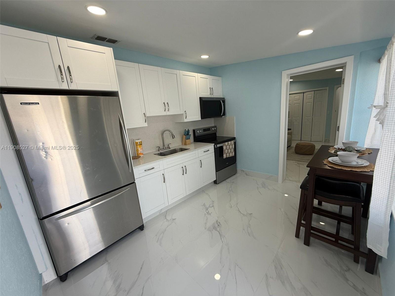 WESTWOOD LAKE 1ST ADDN - Residential Lease