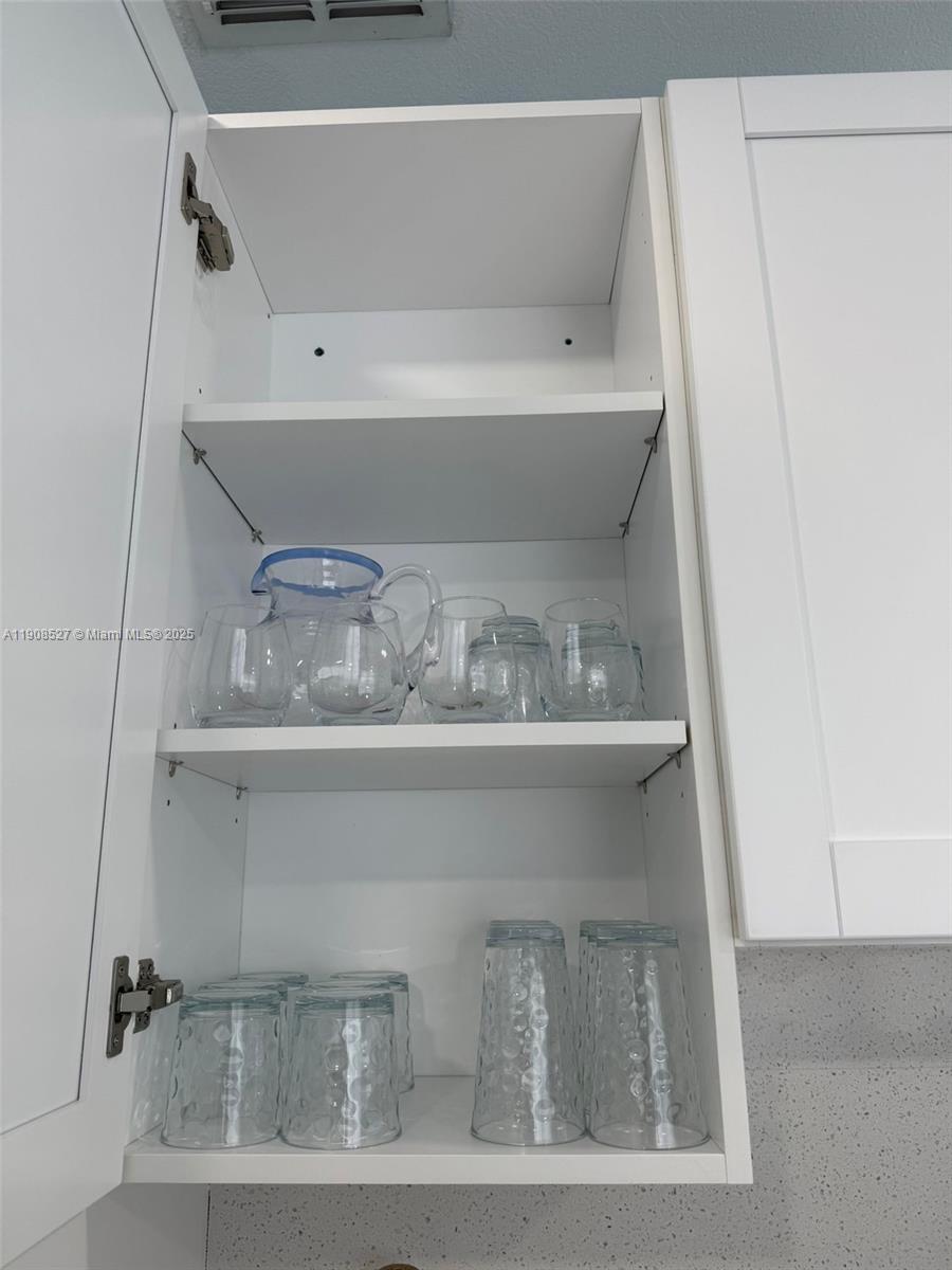 WESTWOOD LAKE 1ST ADDN - Residential Lease