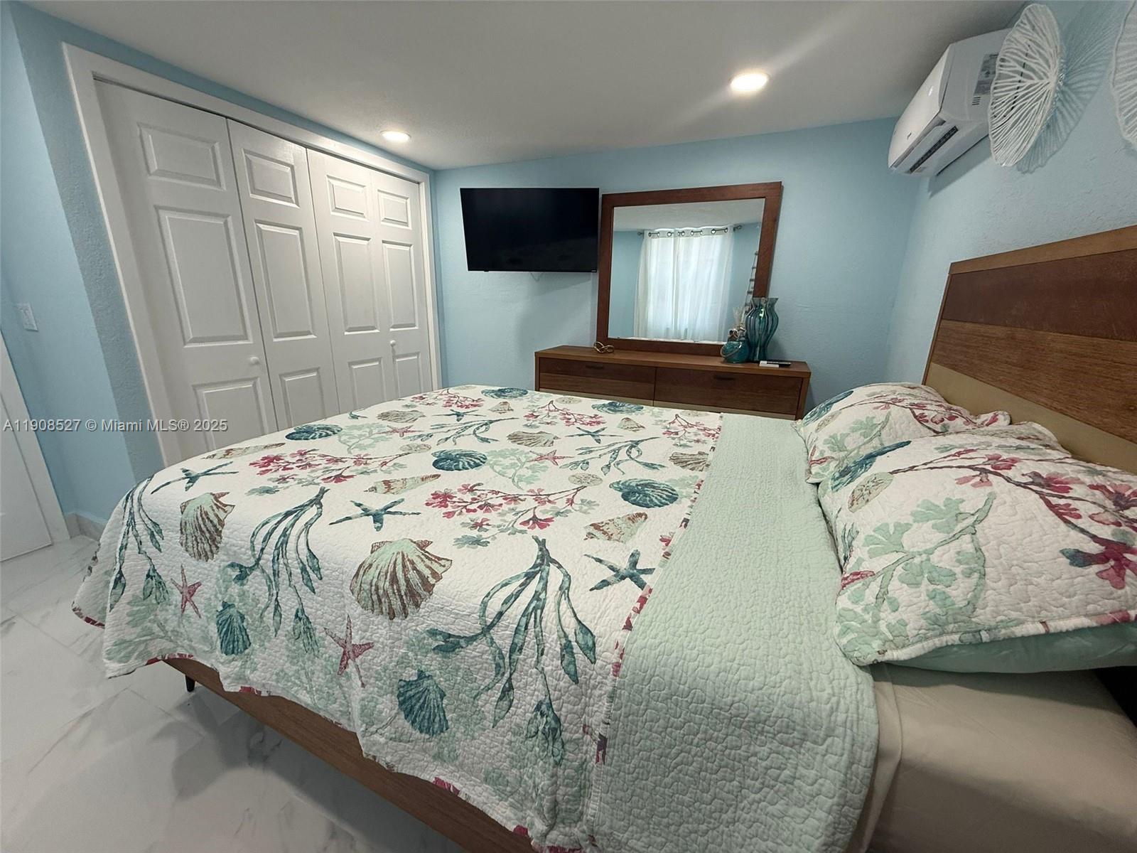 WESTWOOD LAKE 1ST ADDN - Residential Lease