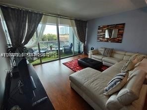 2950 NE 188th St 316
