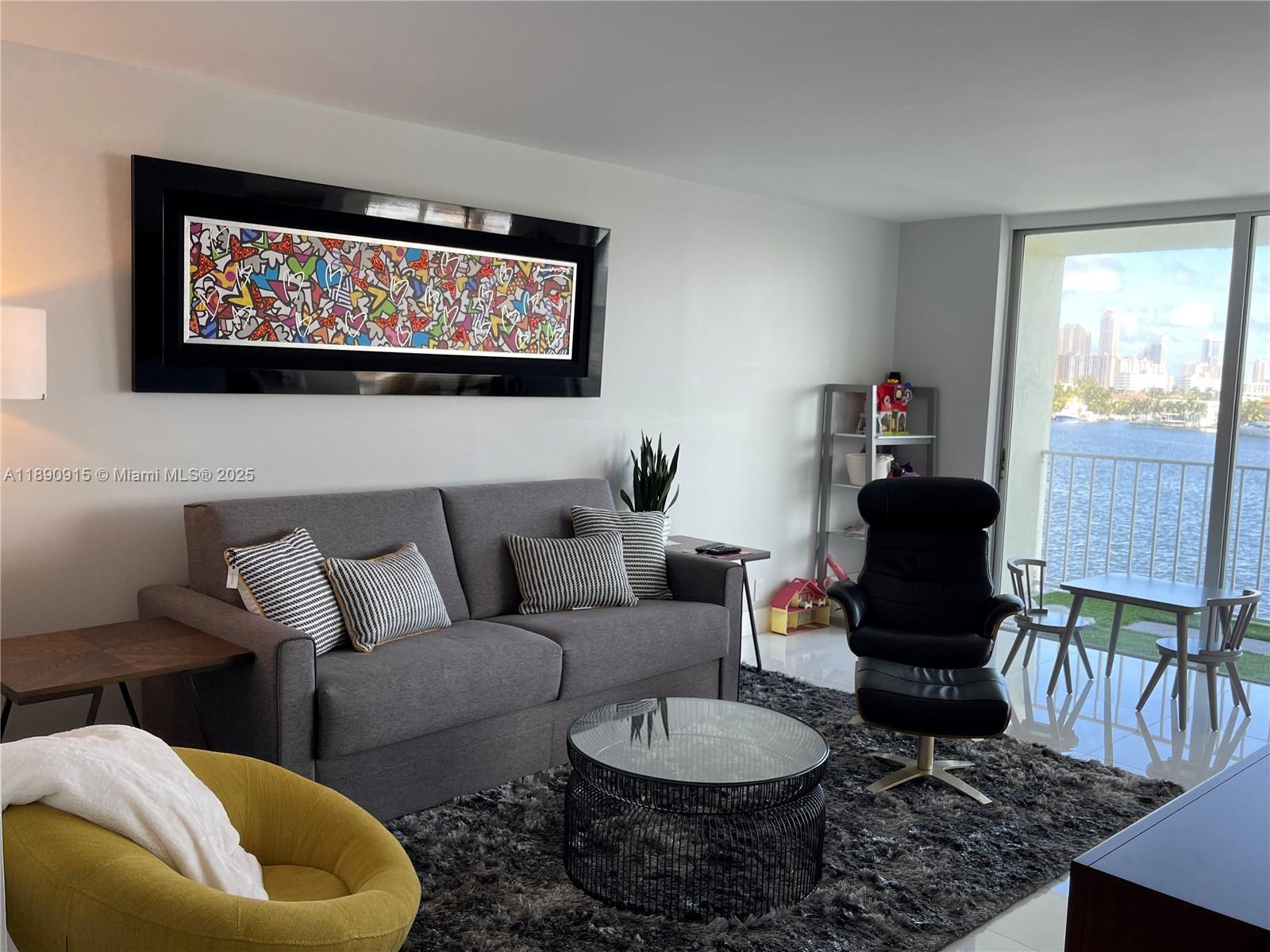 REEF SOUTH CONDO - Residential Lease