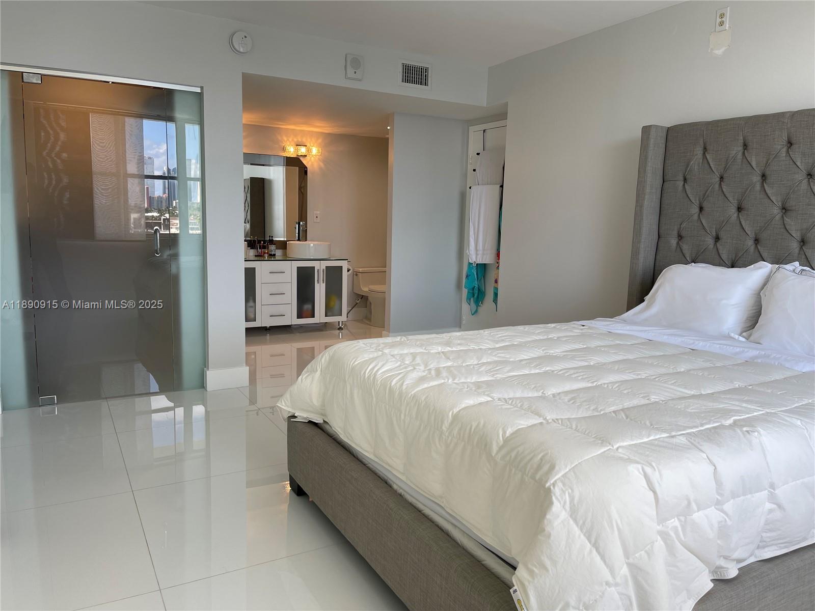 REEF SOUTH CONDO - Residential Lease