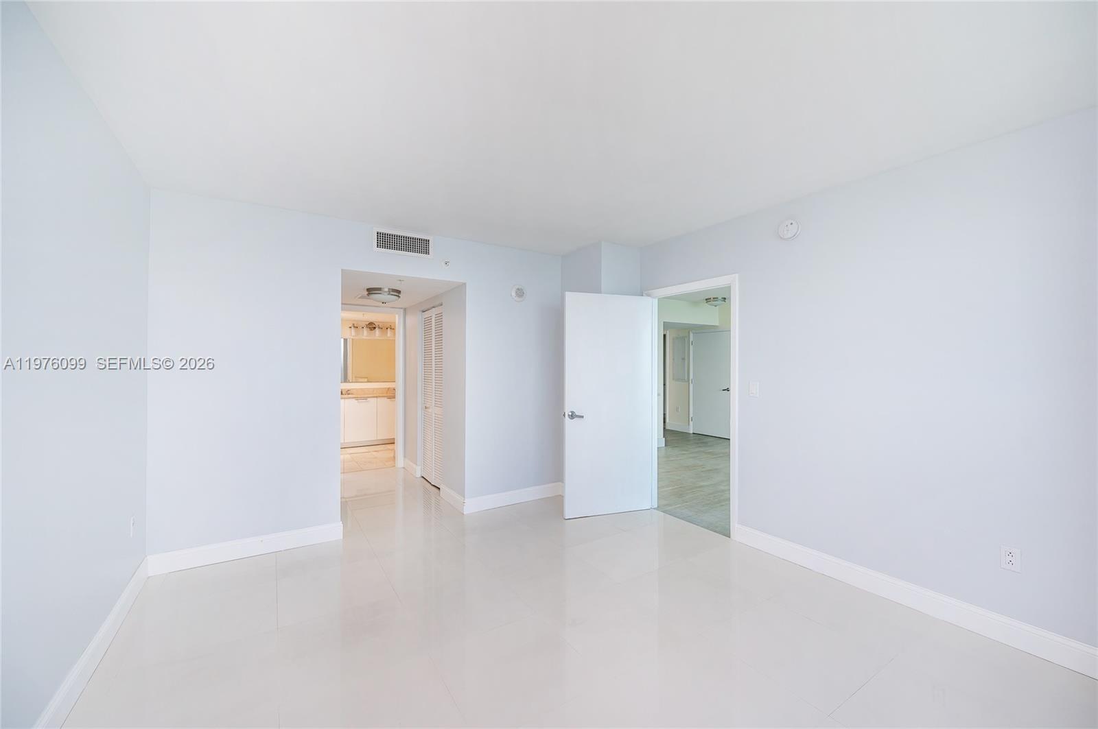 1800 CLUB CONDO - Residential