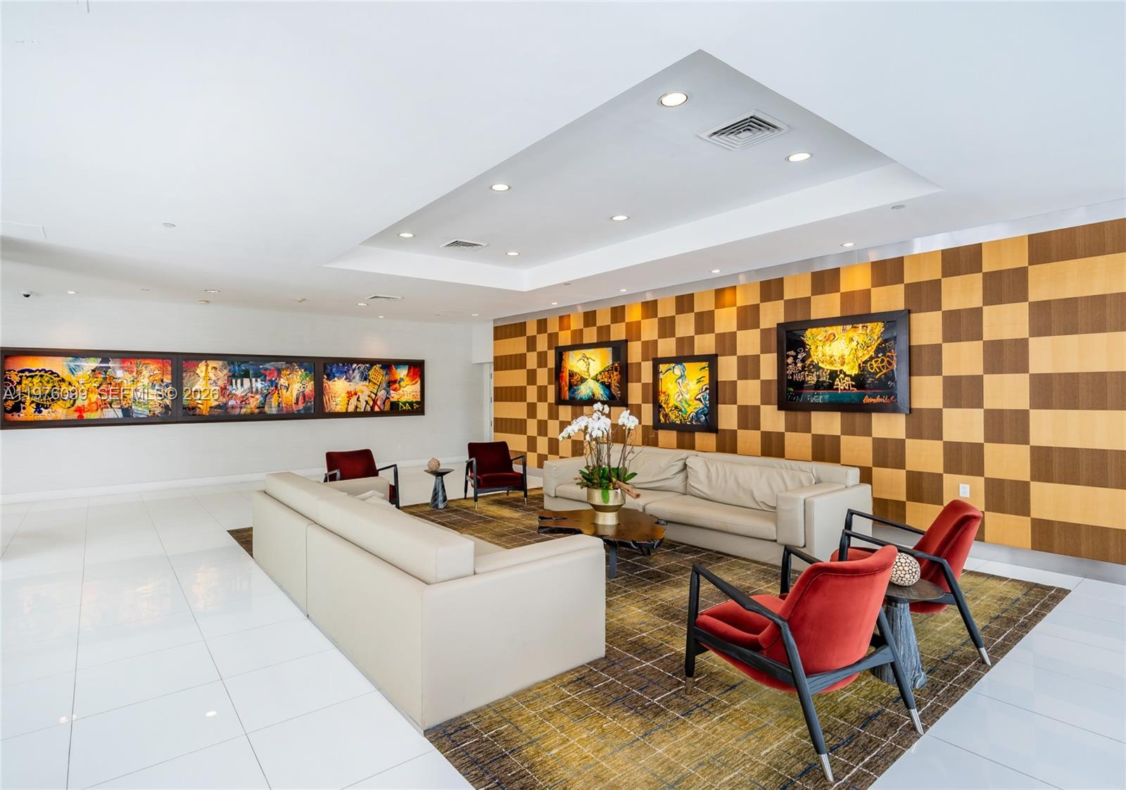 1800 CLUB CONDO - Residential