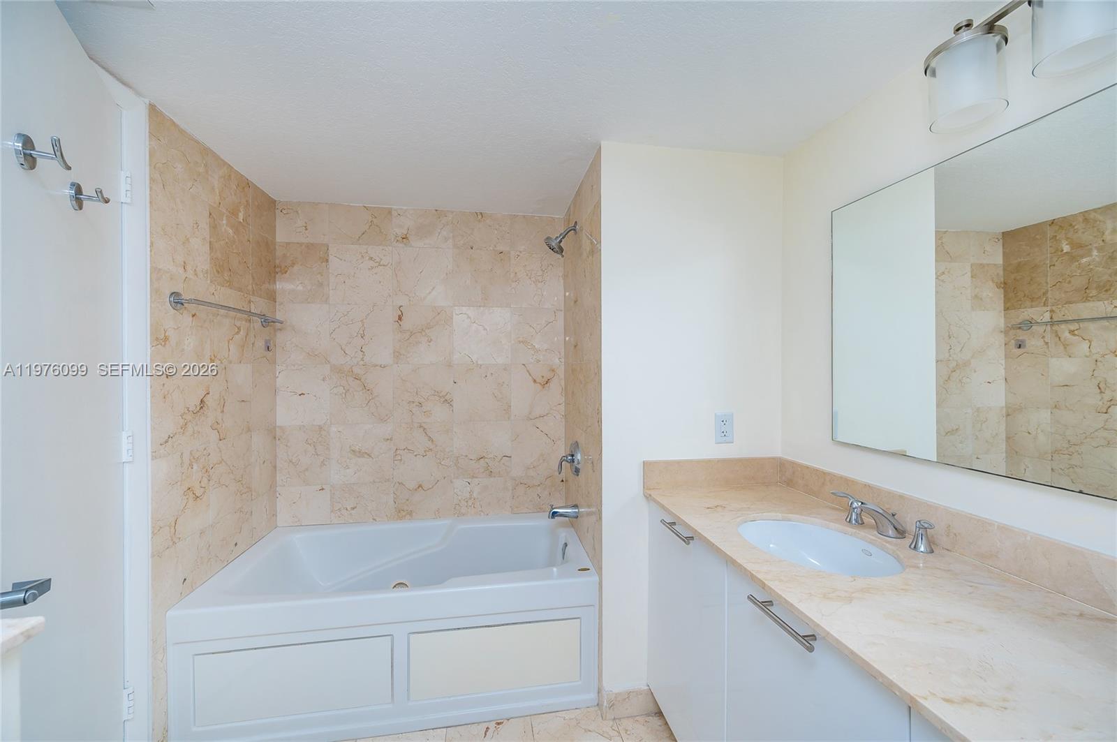 1800 CLUB CONDO - Residential