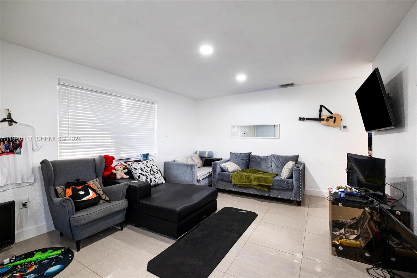 CEDARHURST - Residential Income