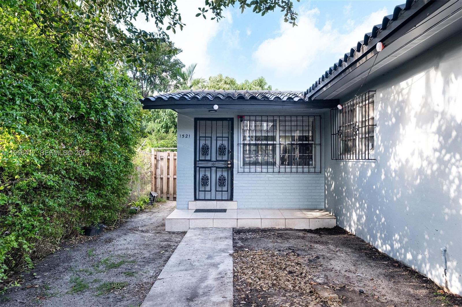 CEDARHURST - Residential Income