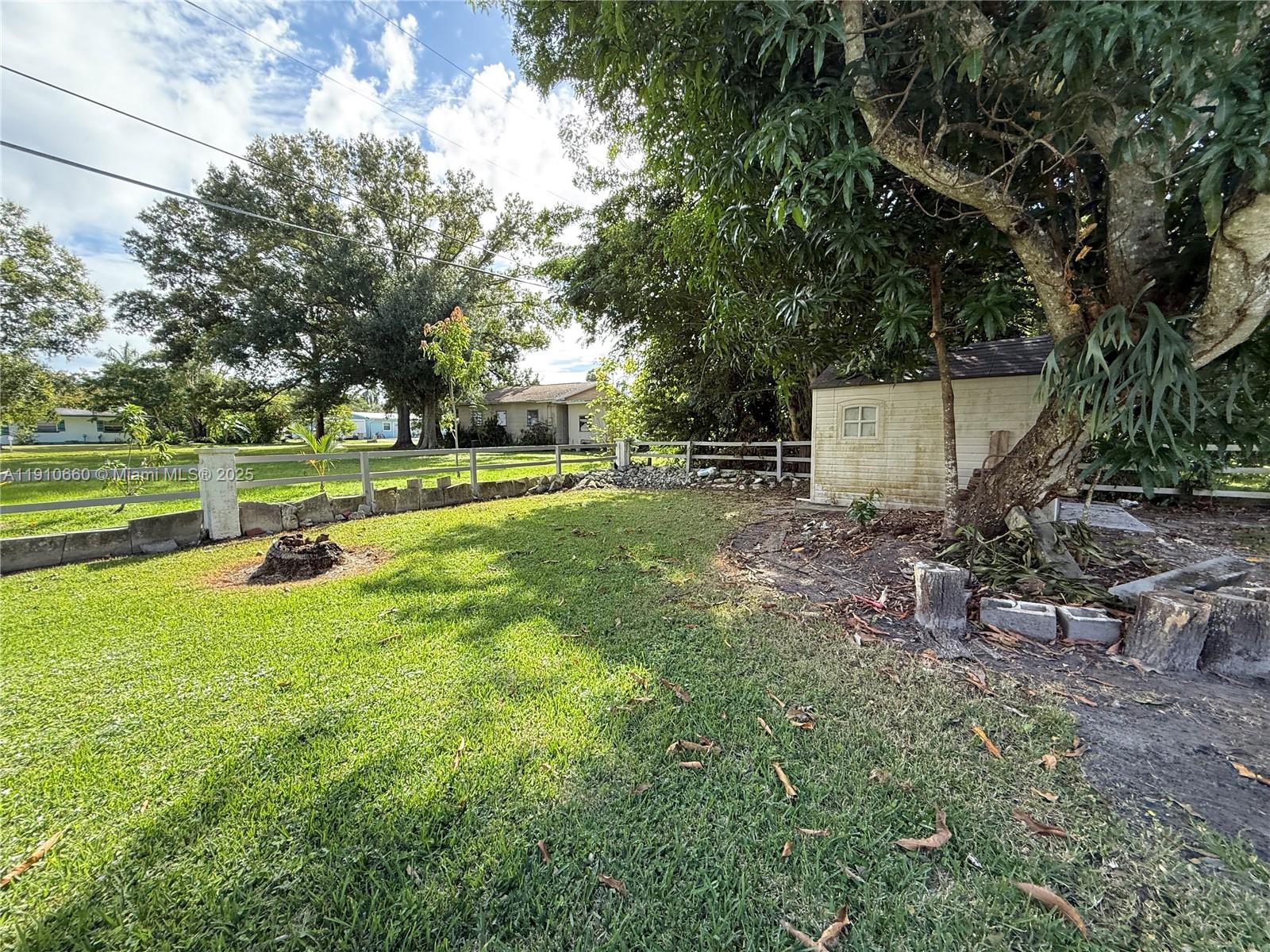 ALABAMA GROVE TERRACE - Residential