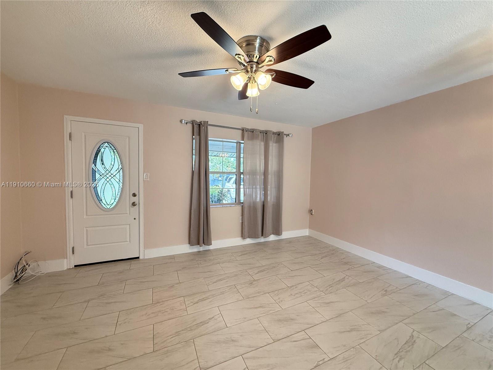 ALABAMA GROVE TERRACE - Residential