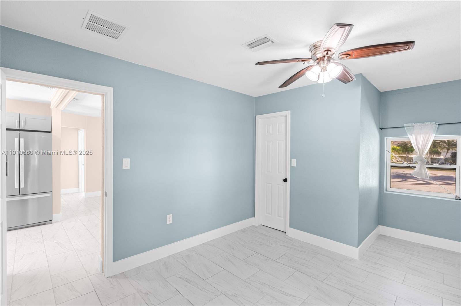 ALABAMA GROVE TERRACE - Residential