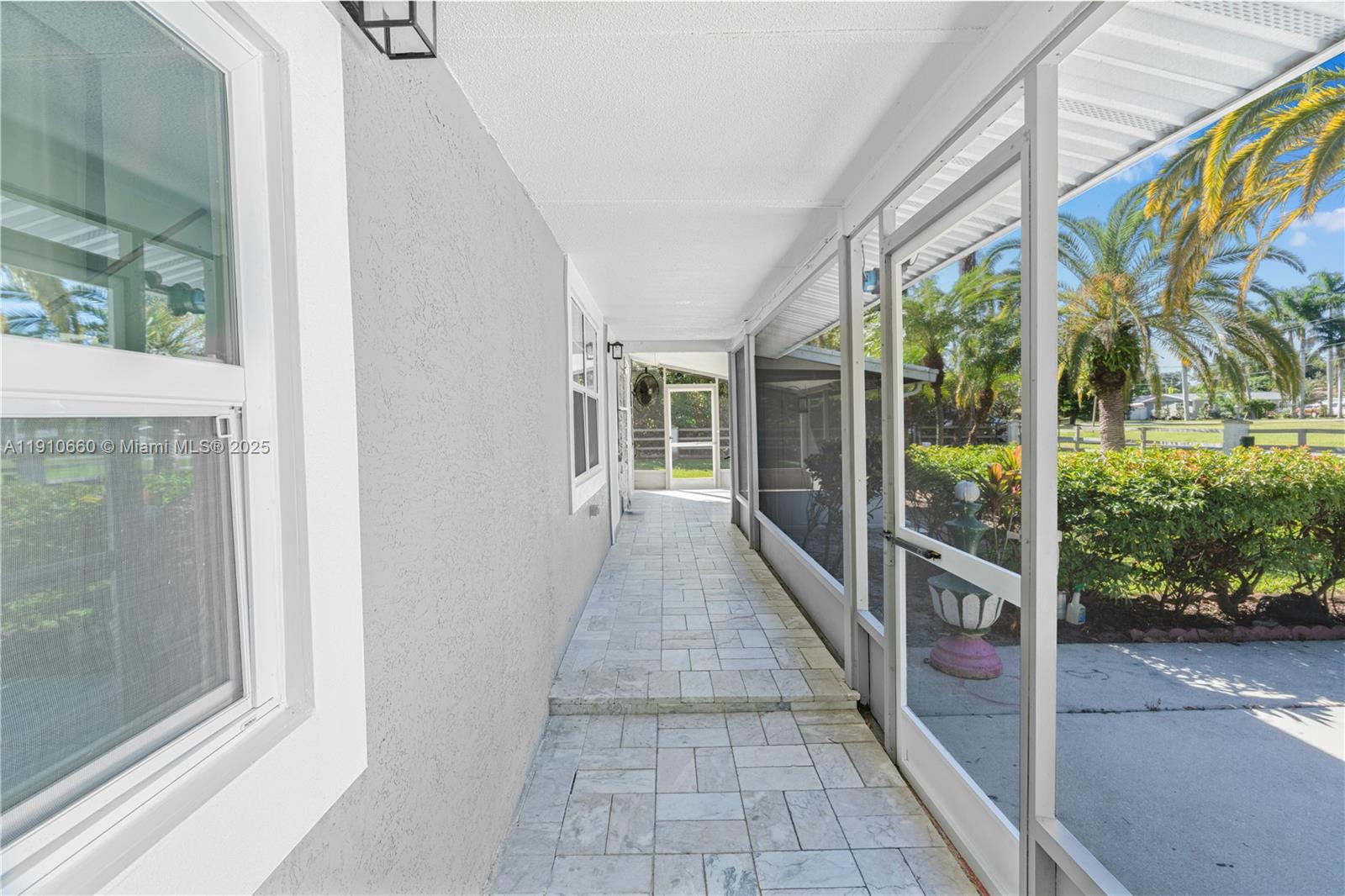 ALABAMA GROVE TERRACE - Residential