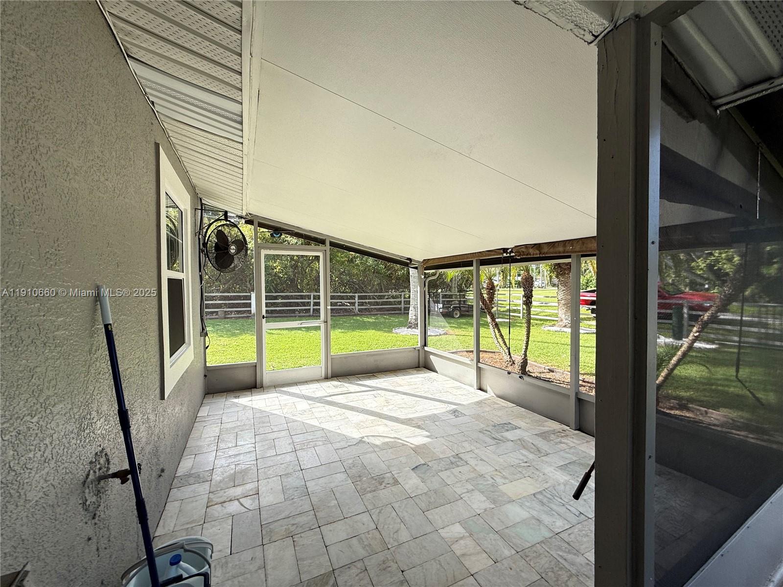 ALABAMA GROVE TERRACE - Residential