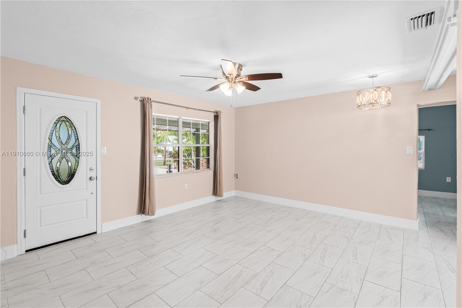 ALABAMA GROVE TERRACE - Residential