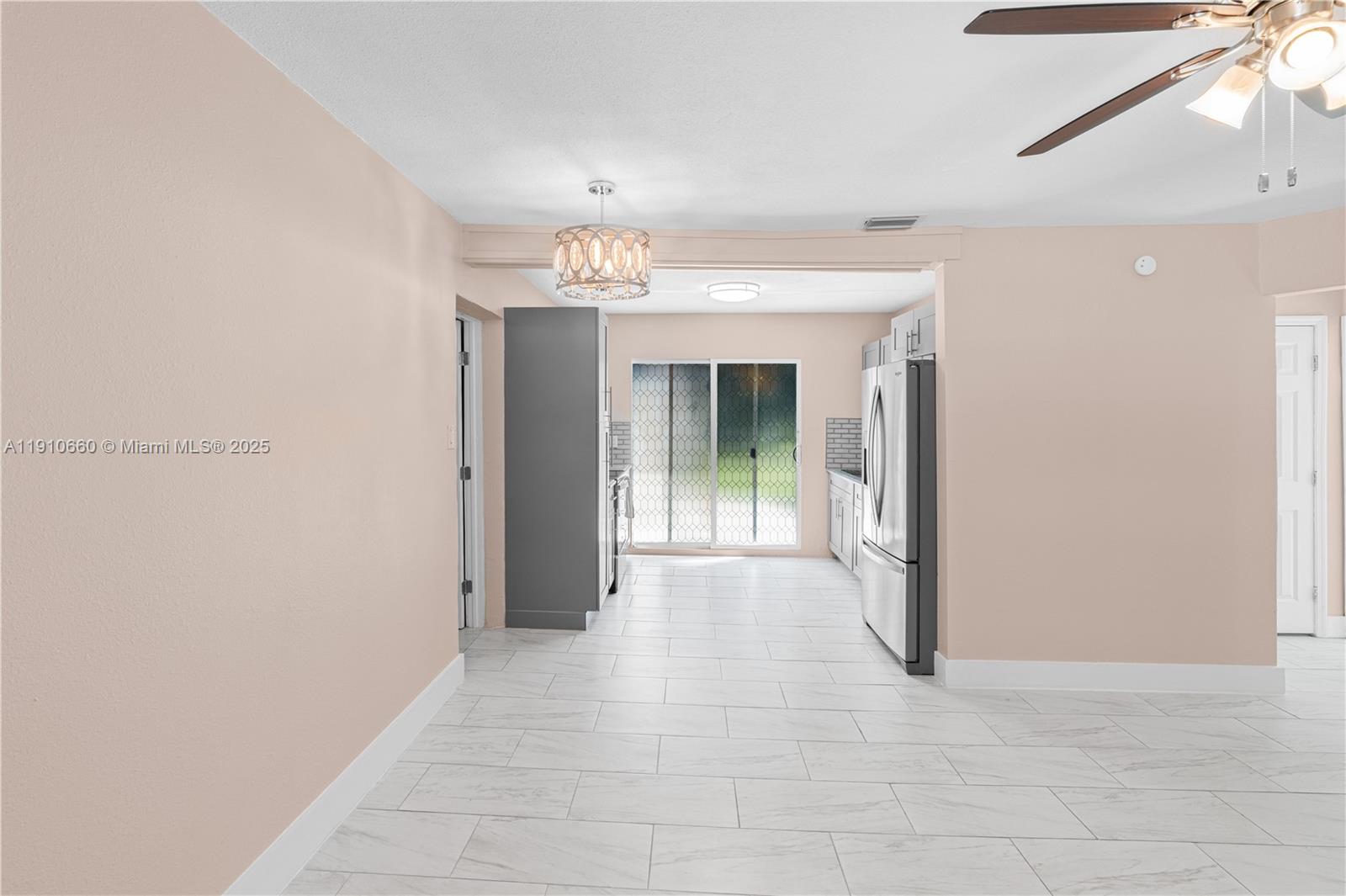 ALABAMA GROVE TERRACE - Residential